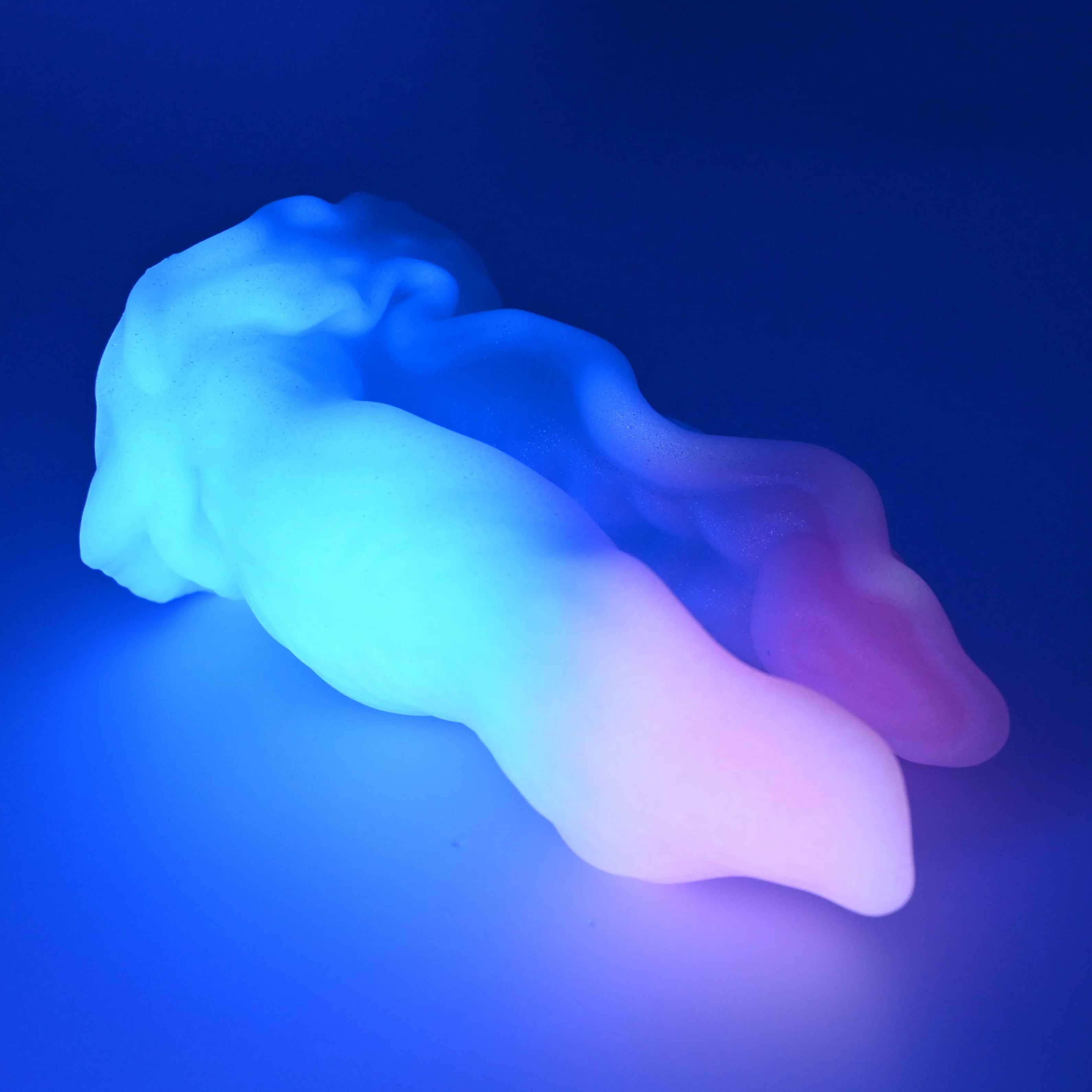 A3MGG43 Alara Medium 0050 UV GITD - Image 3