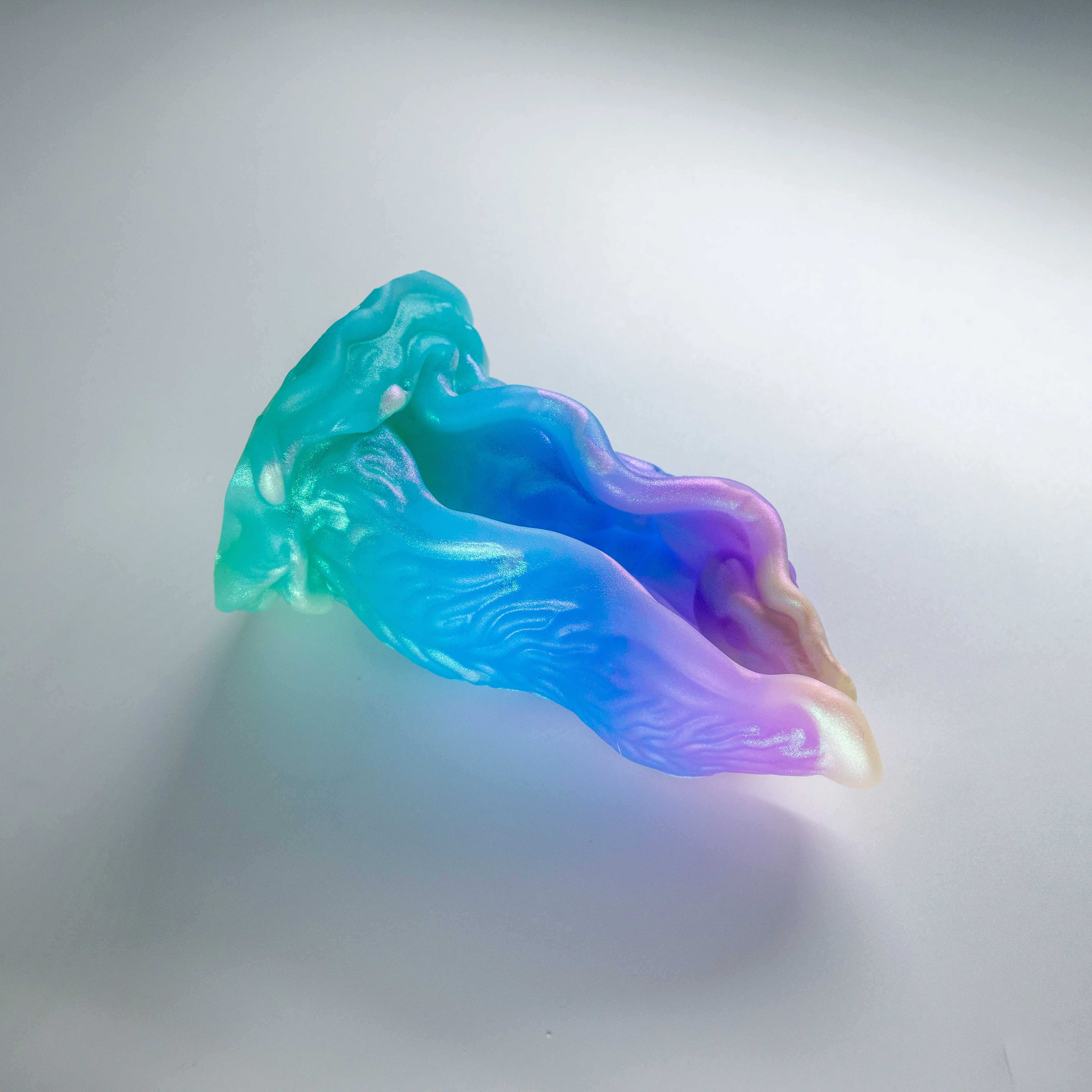 A2SJP65 Alara Small 0030 UV GITD CS - Image 2