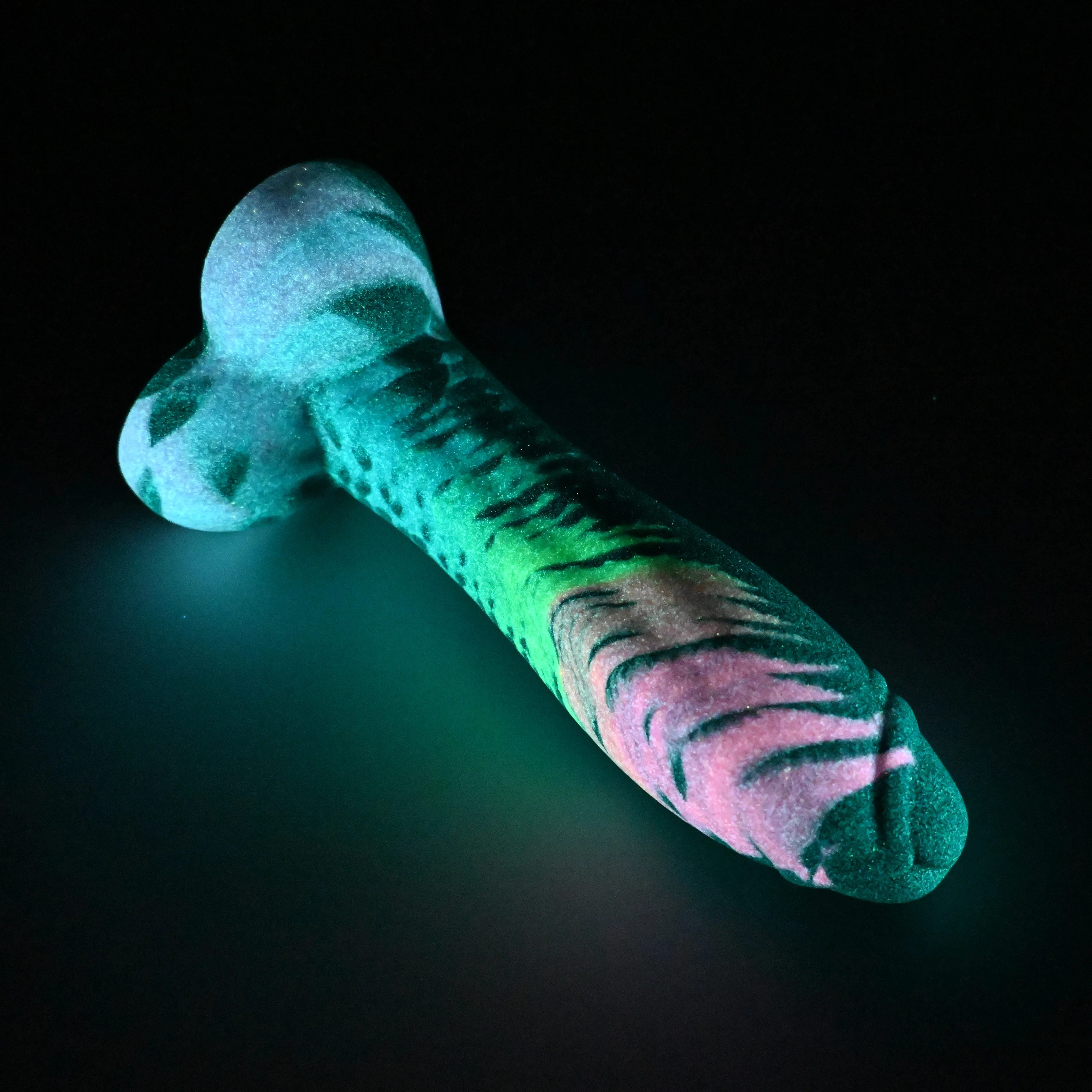 Q4SJC61 Aquus Large 0030 UV GITD GOBLIN HOLE - Image 4