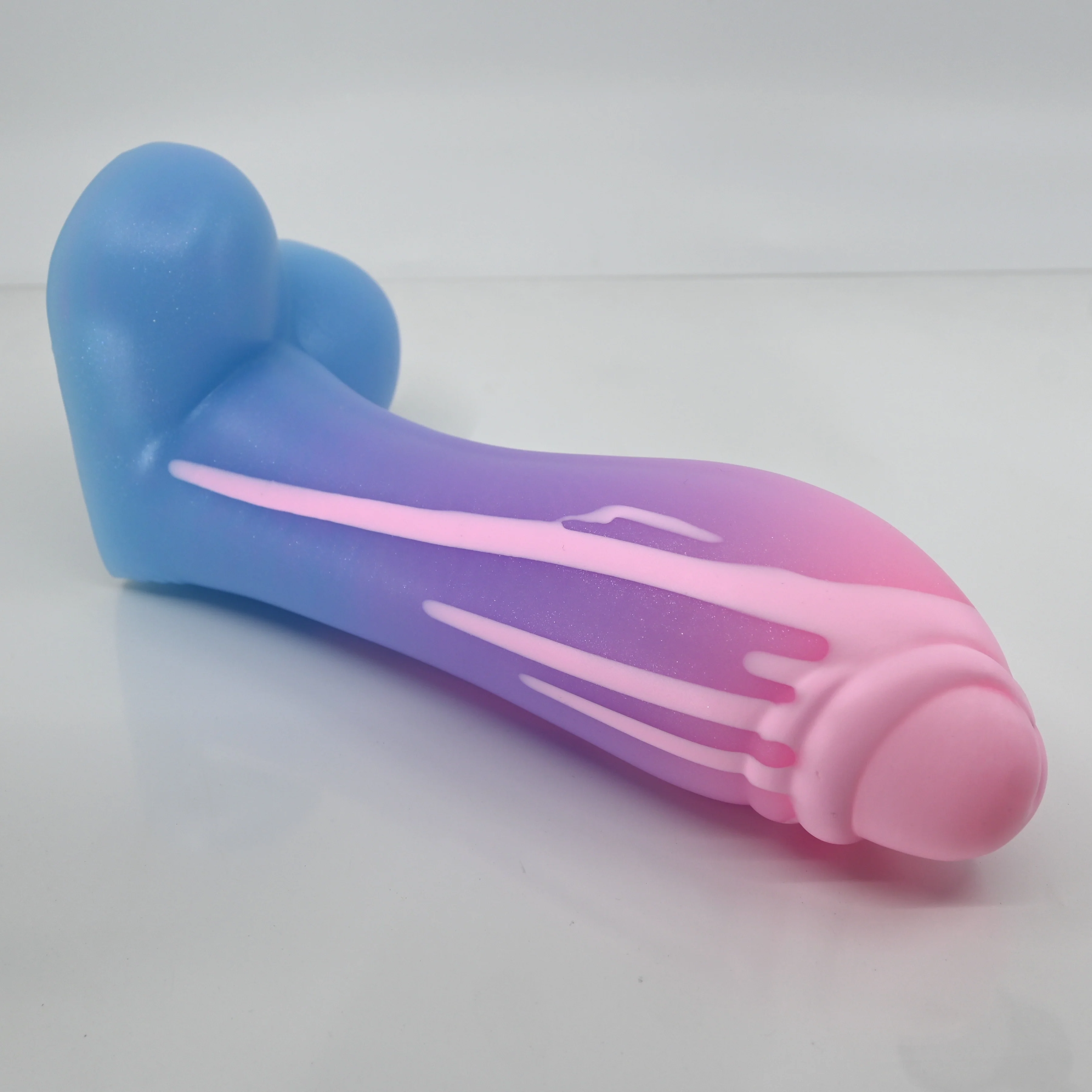 Q4MDV57 Aquus Large 0050 UV GITD
