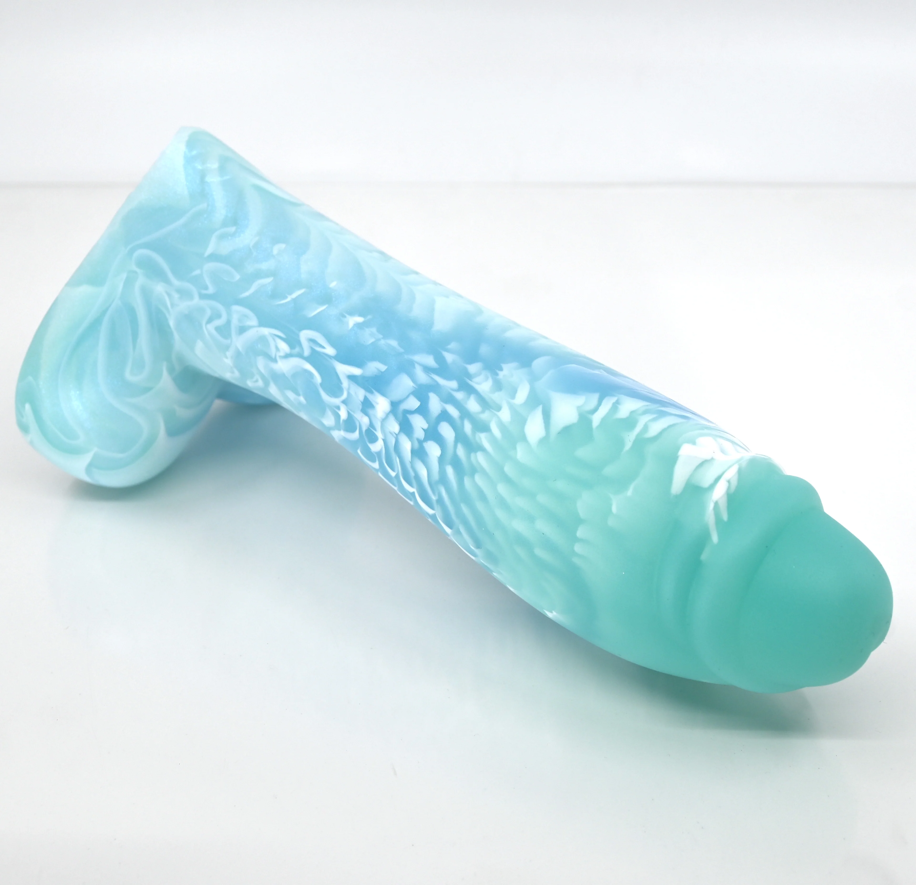 Q3MEB30 Aquus Medium 0050 UV GITD - Image 2