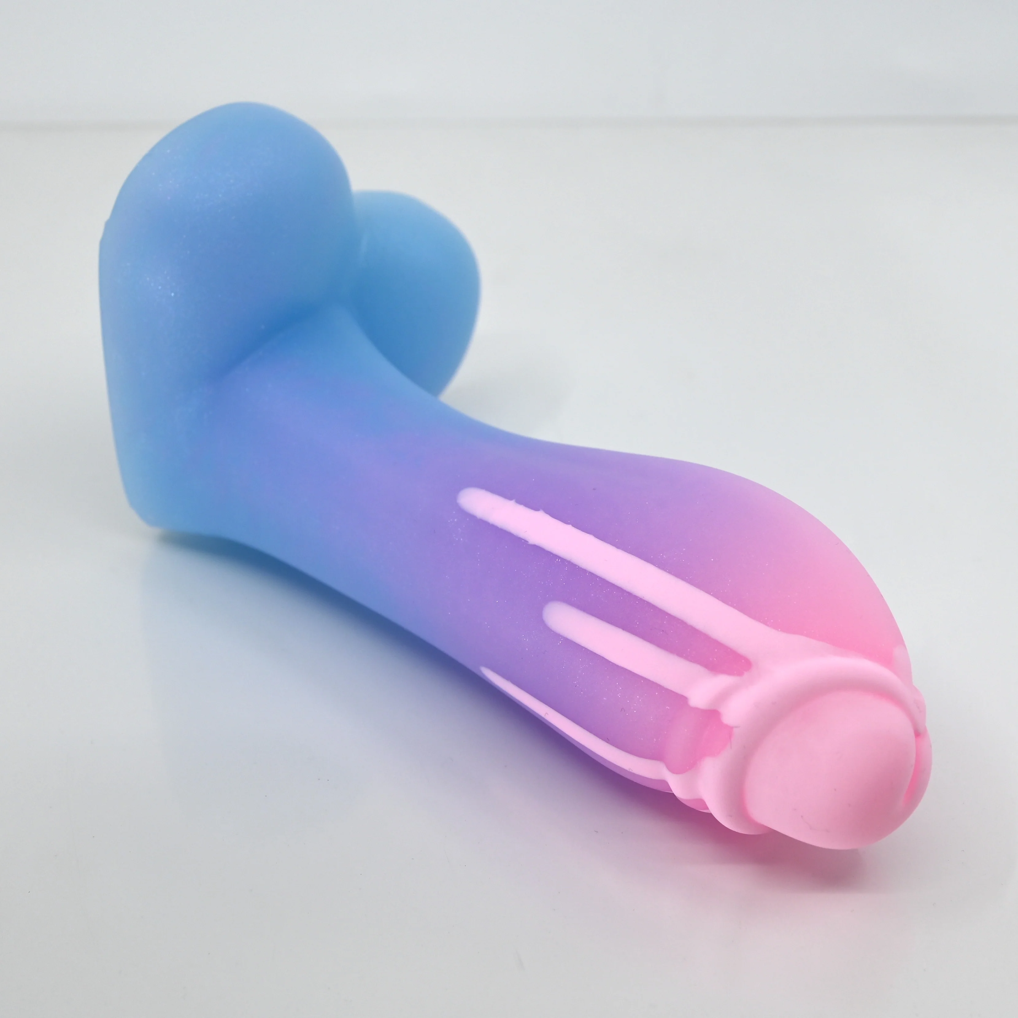 Q2MDV37 Aquus Small 0050 UV GITD