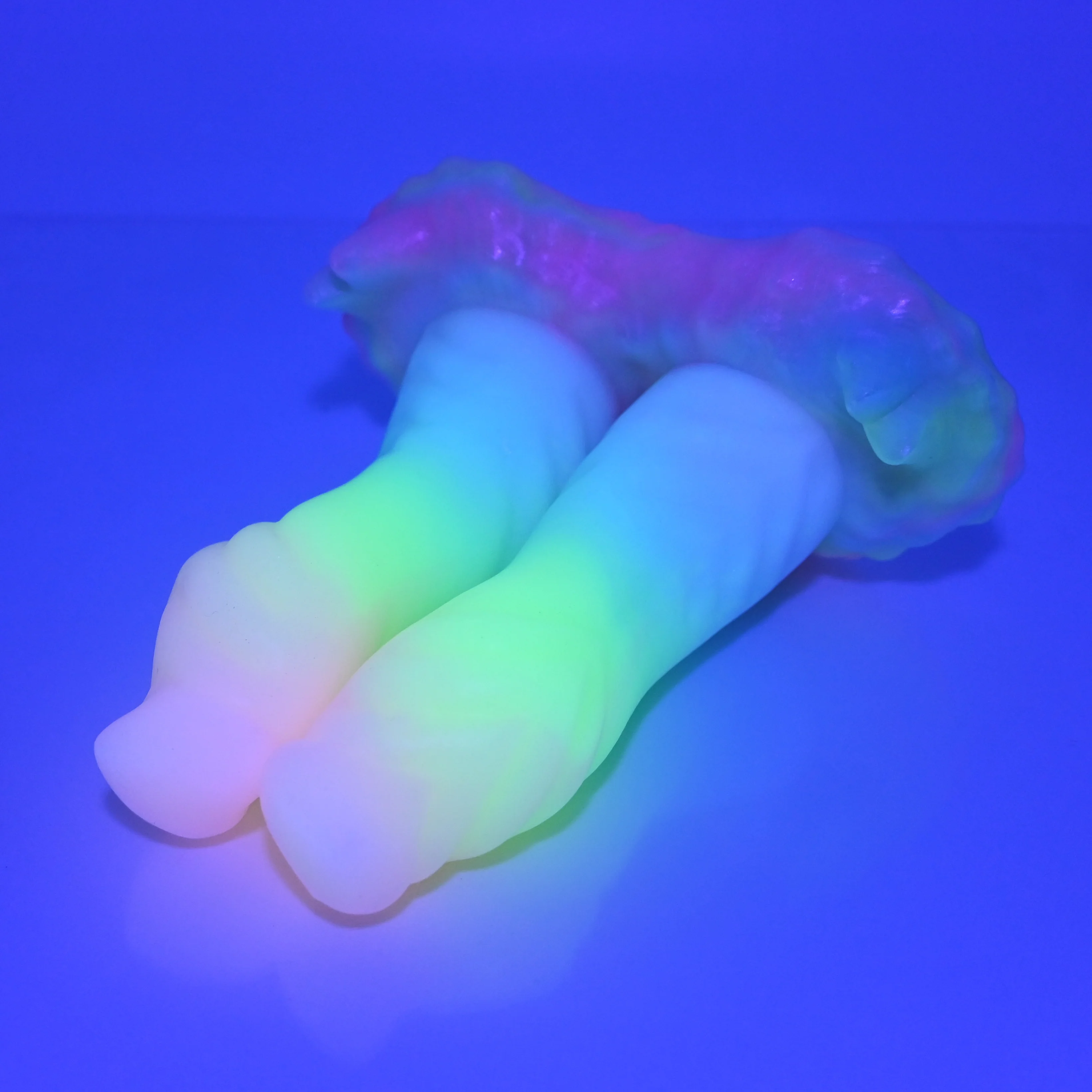 A2MBH65 Auren Small Medium UV GITD - Image 3