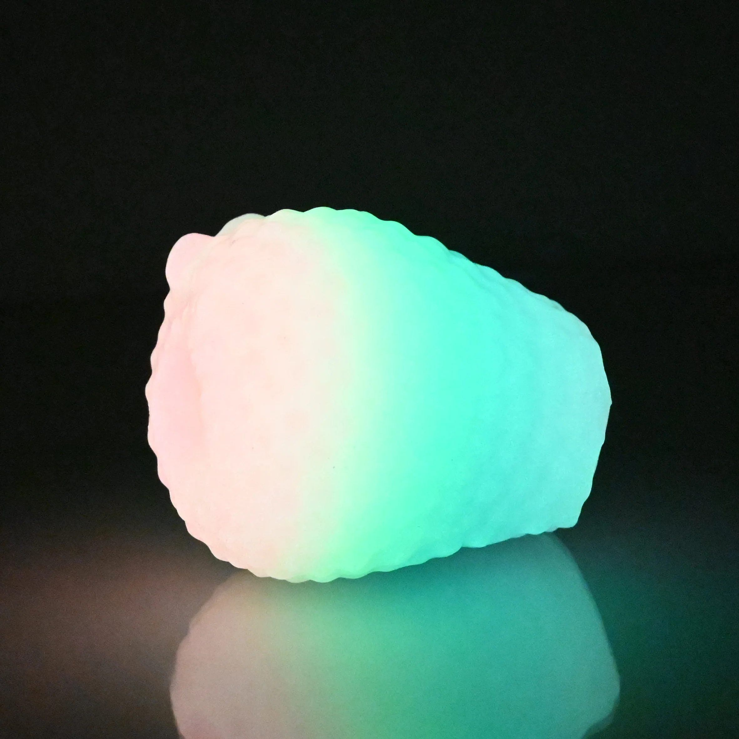 C0XAW33 Jackie O/S Super Soft UV GITD - Image 3