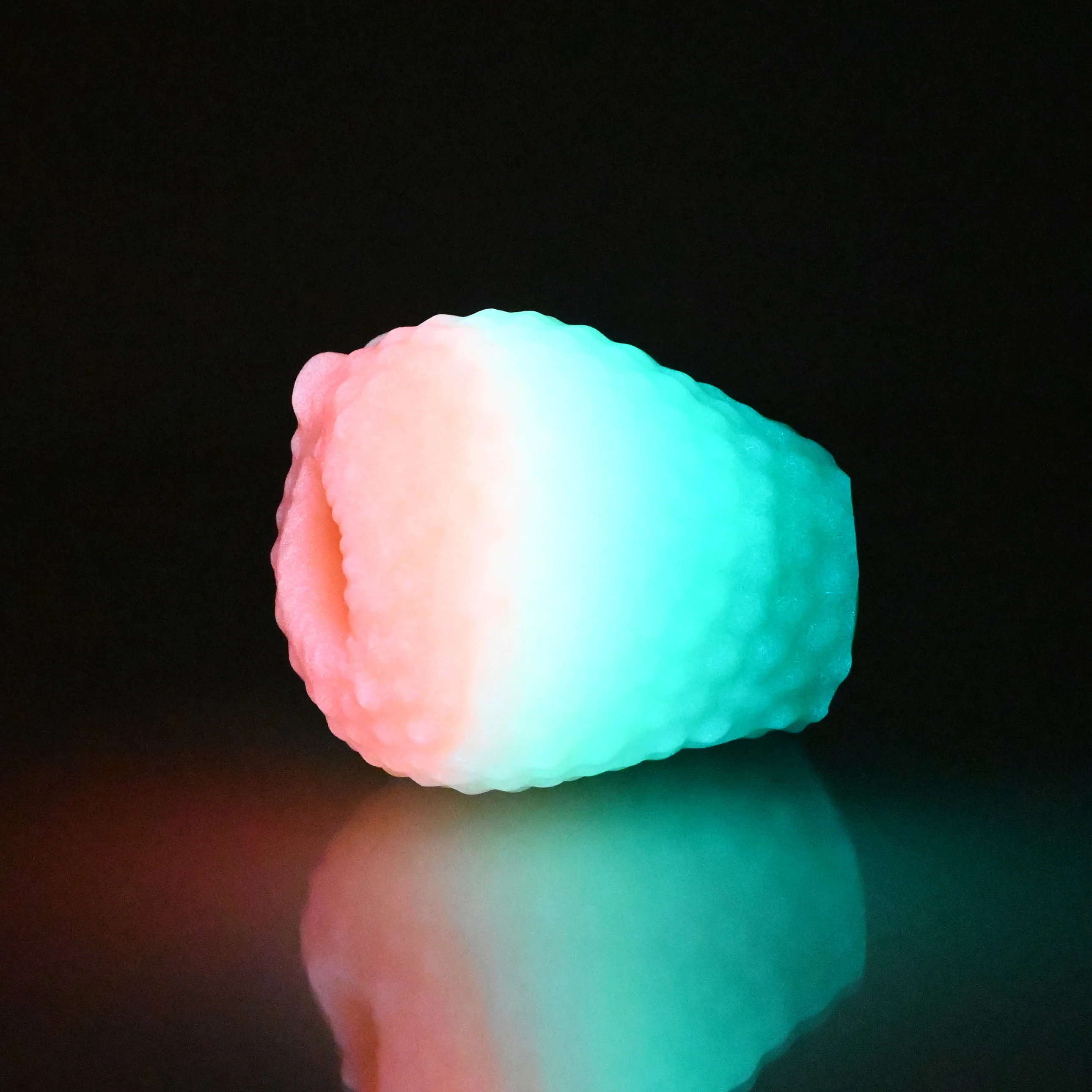 C0XAW34 Jackie O/S Super Soft UV GITD - Image 3