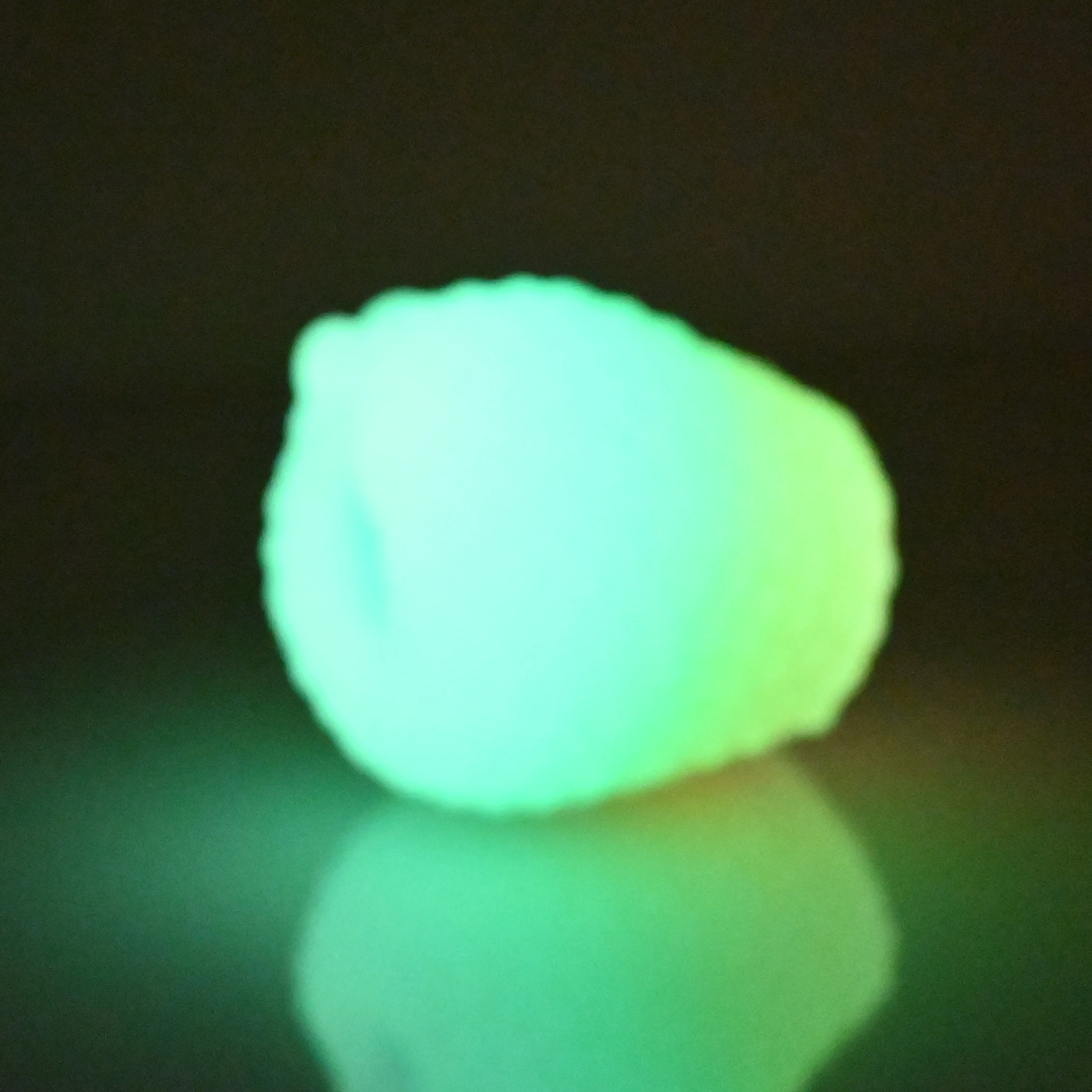 C0XAW41 Jackie O/S Super Soft GITD *FLOP* - Image 3