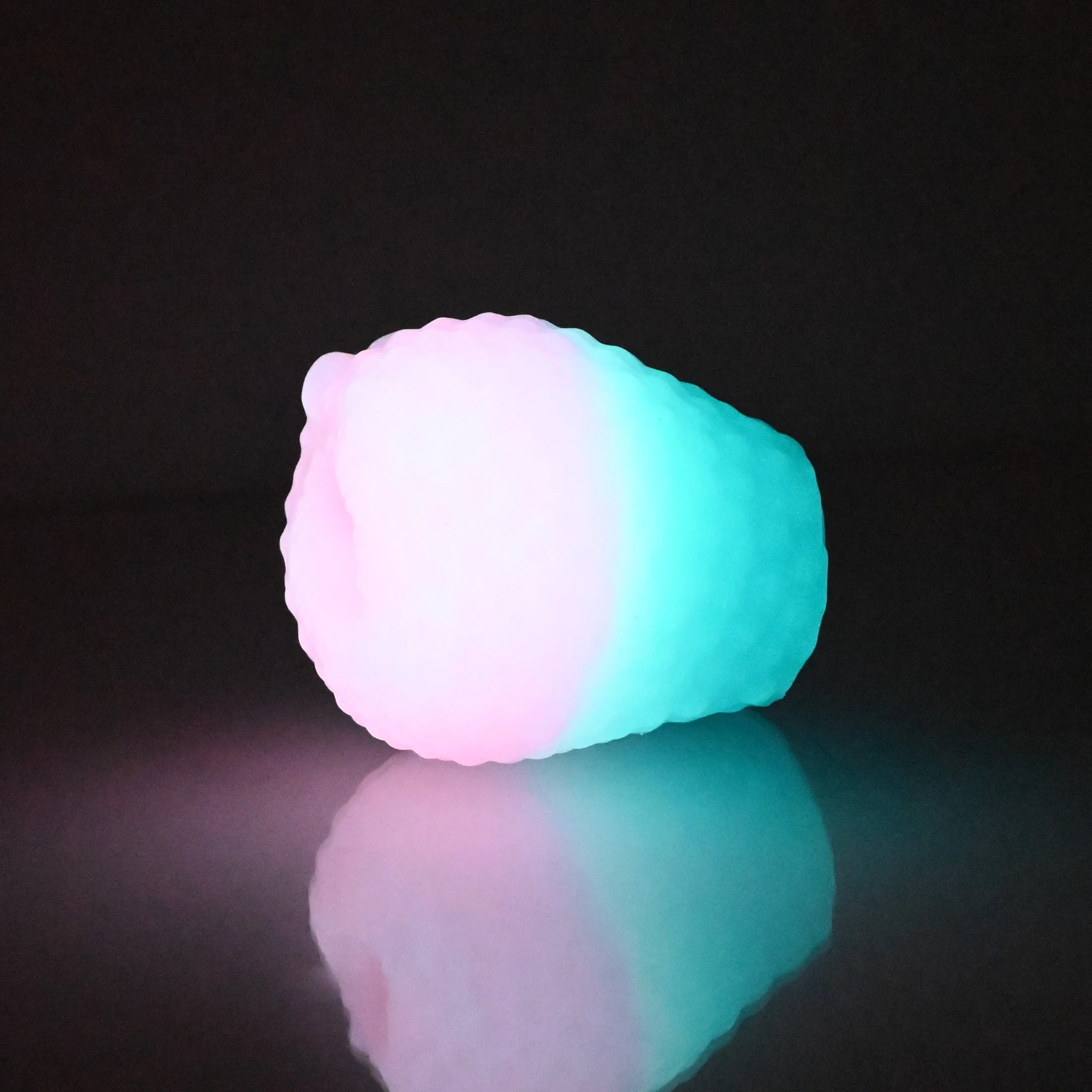 C0XAW44 Jackie O/S Super Soft UV GITD - Image 3