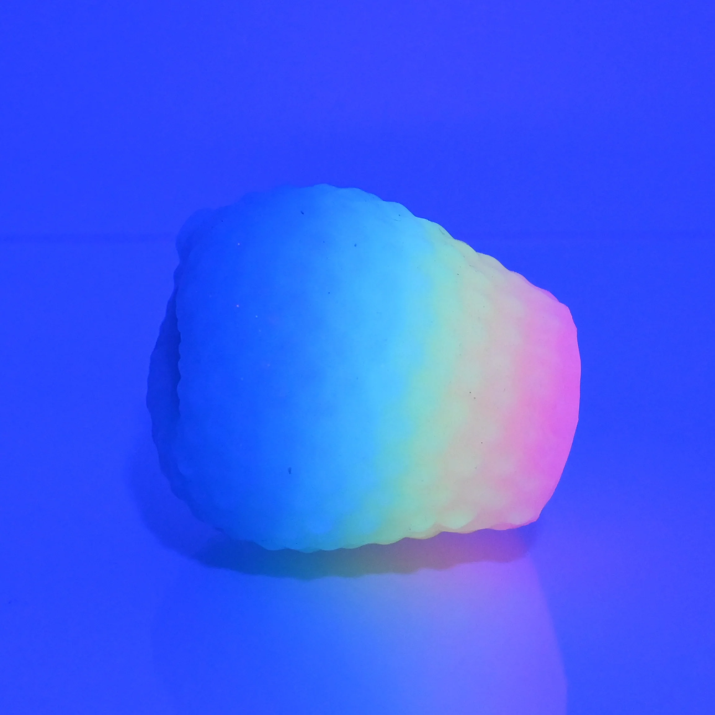 C0XAW52 Jackie O/S Super Soft UV GITD - Image 2