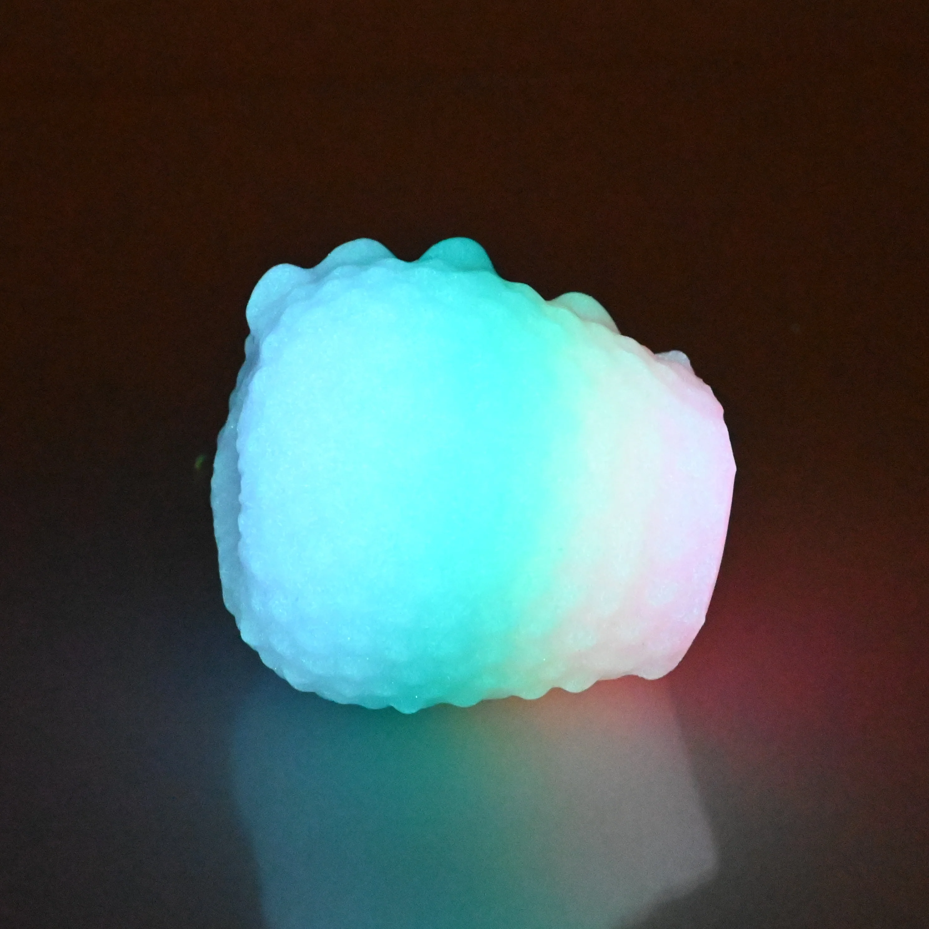 C0XAX24 Jackie O/S Super Soft UV GITD - Image 3