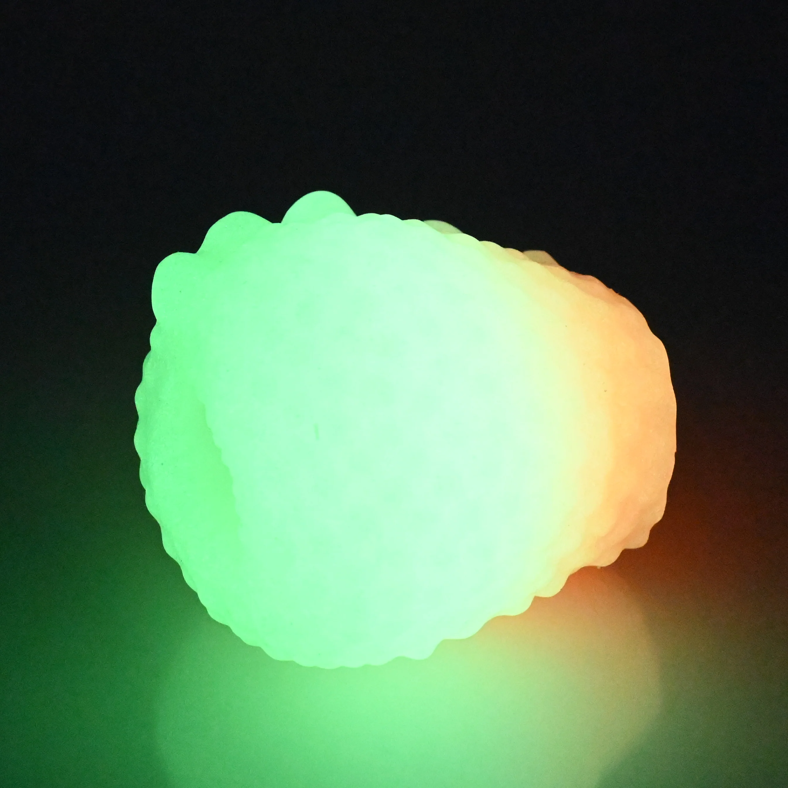 C0XAX27 Jackie O/S Super Soft UV GITD - Image 3