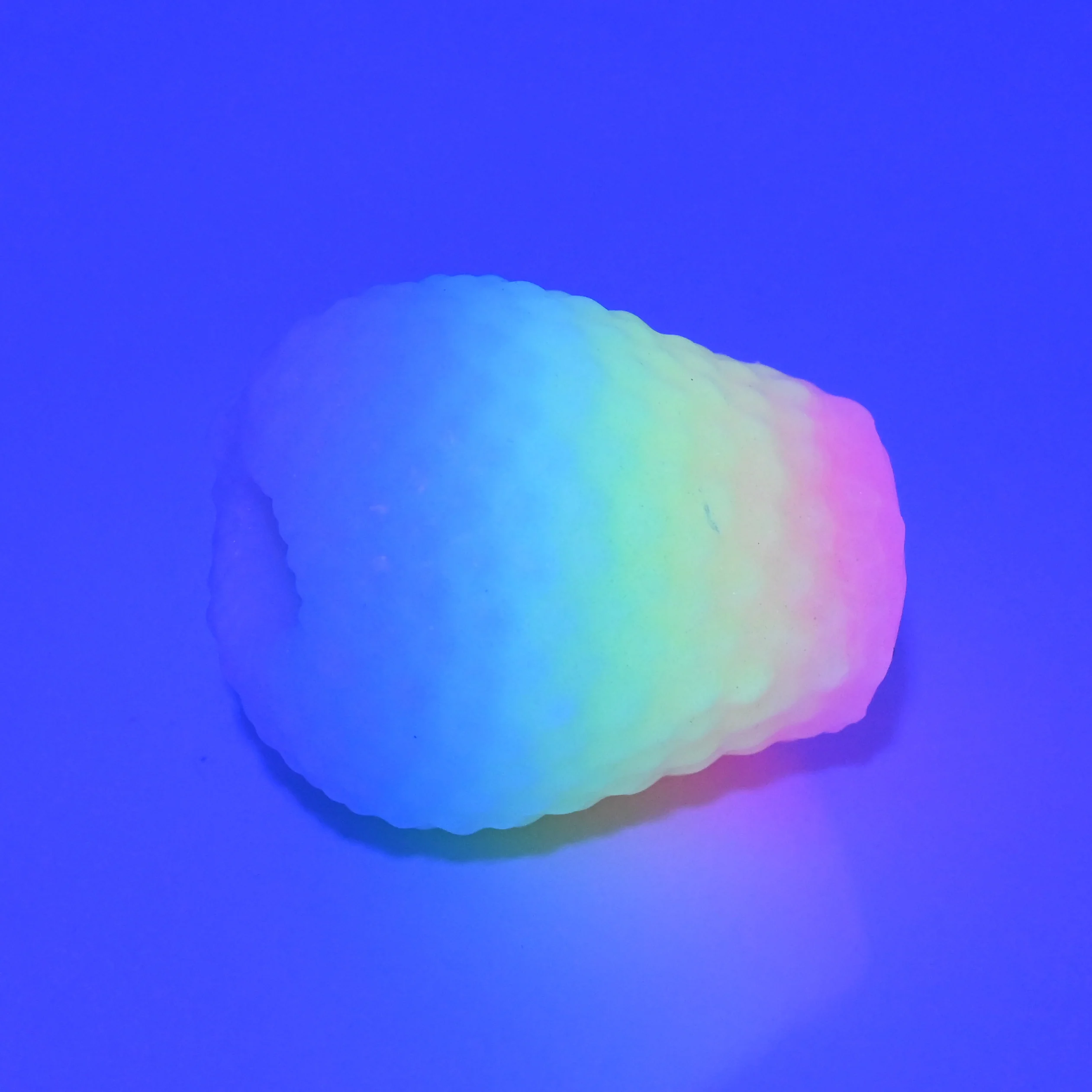 C0XAY49 Jackie O/S Super Soft UV GITD - Image 2