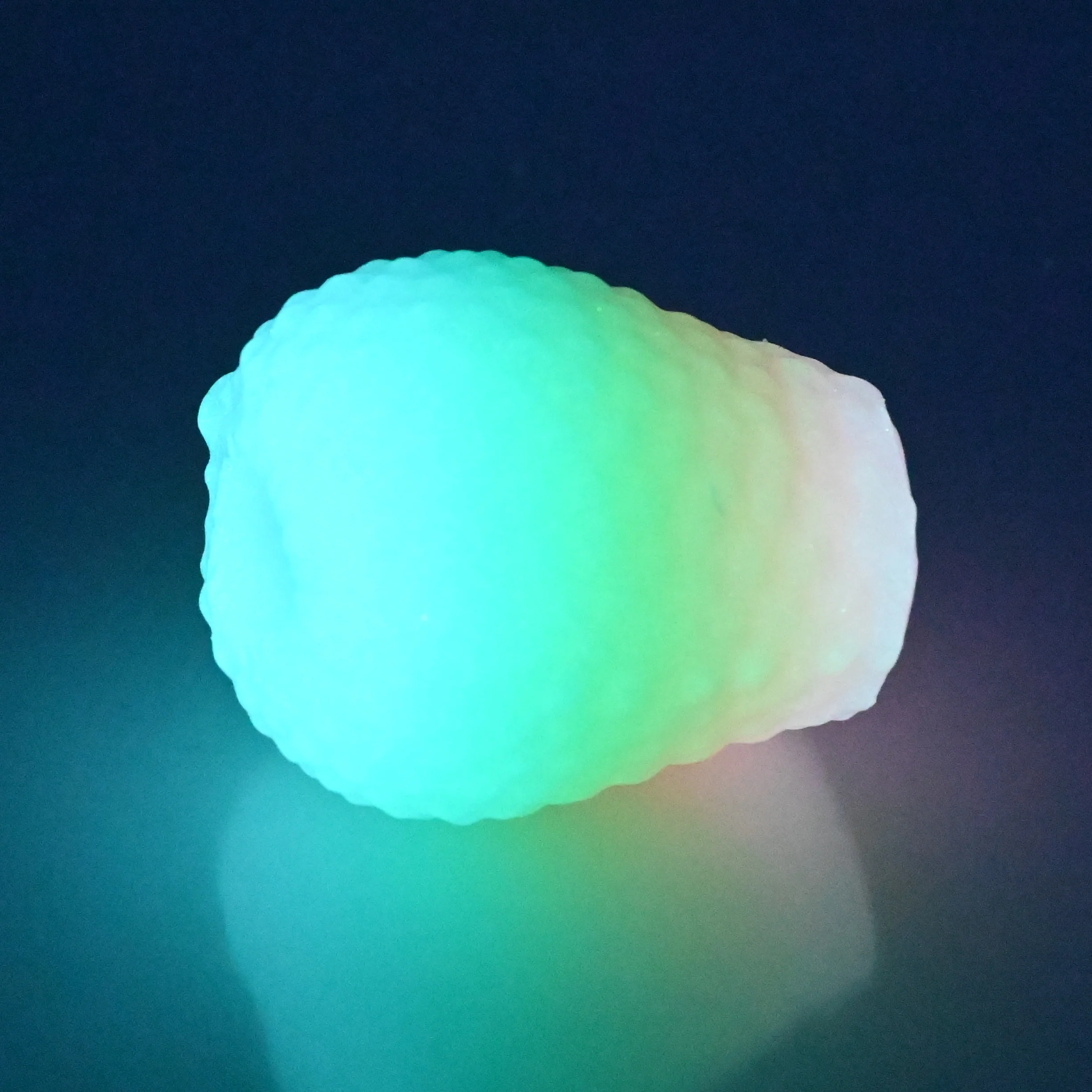 C0XAY49 Jackie O/S Super Soft UV GITD - Image 3