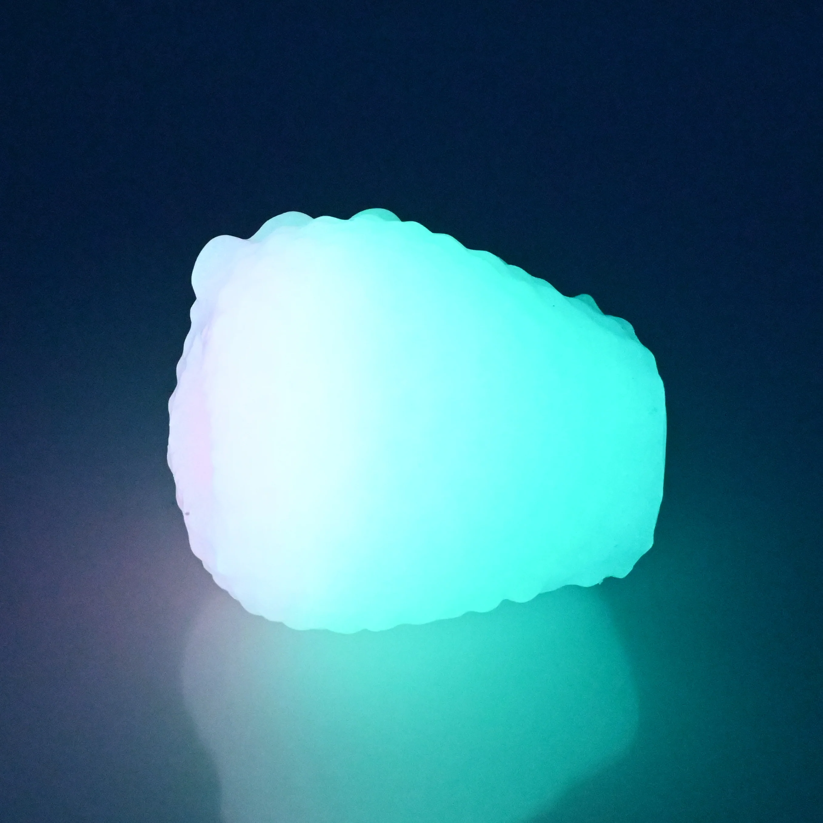 C0XAY56 Jackie O/S Super Soft UV GITD - Image 3