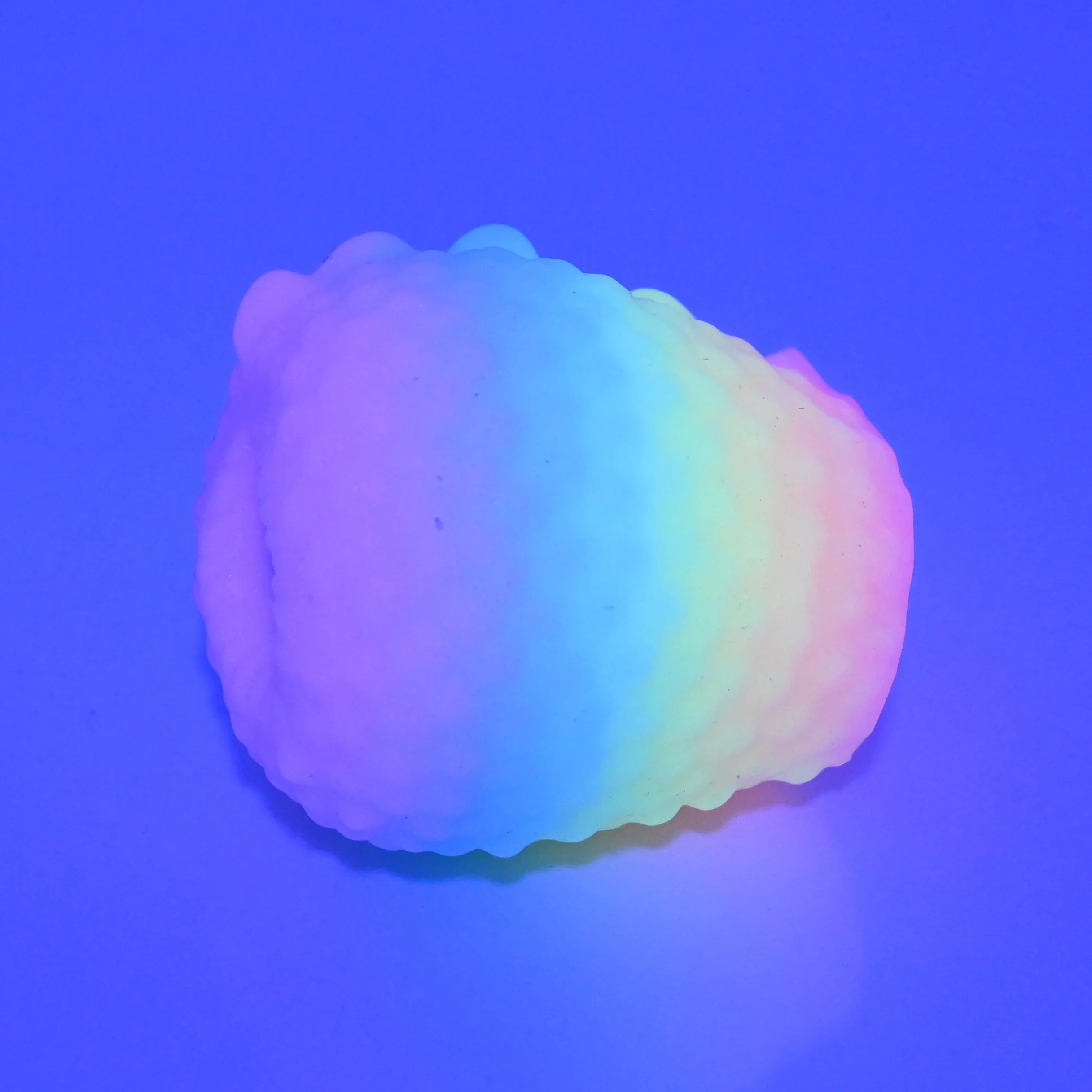 C0XAY57 Jackie O/S Super Soft UV GITD - Image 2