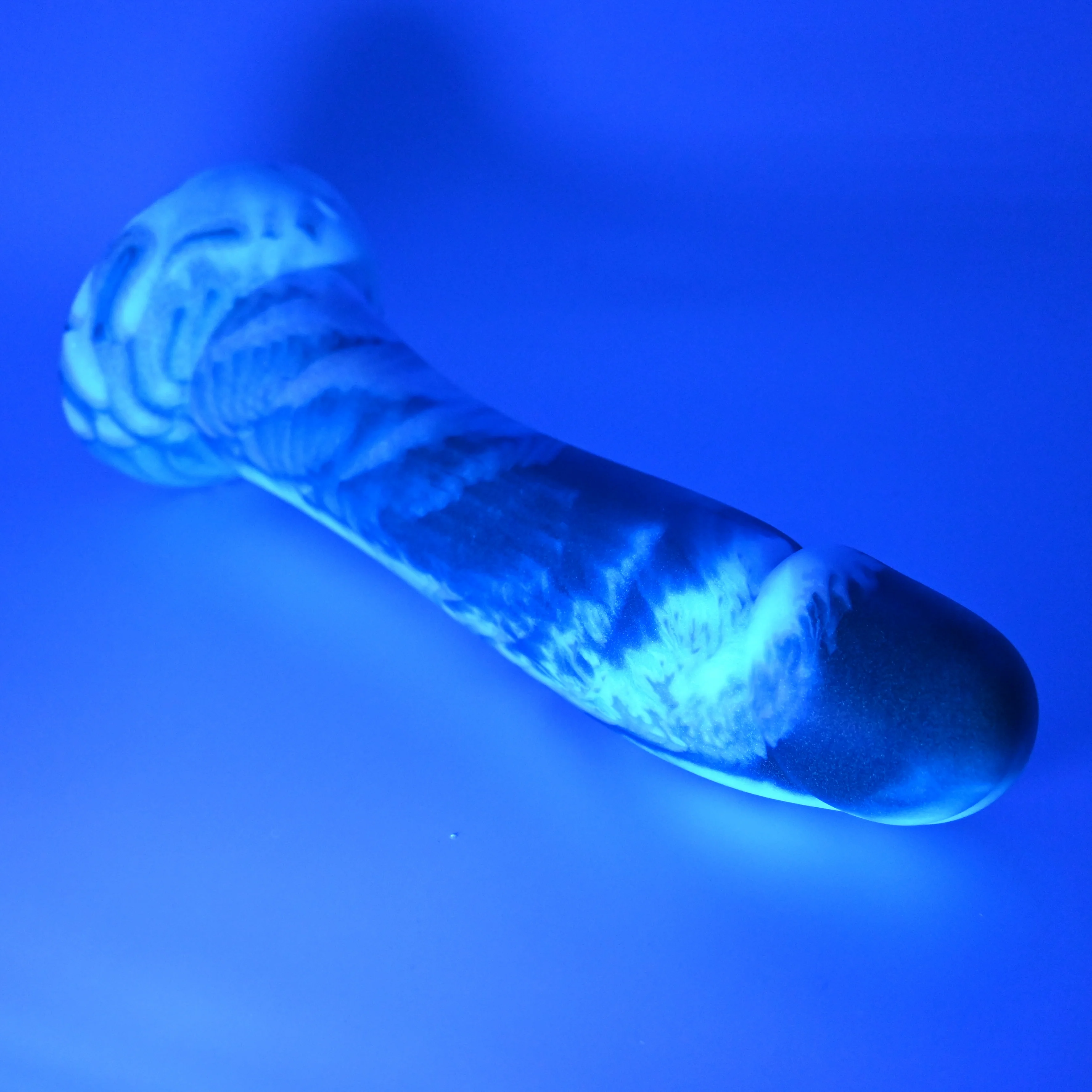 Z4MGK16 Caelus Large 0050 UV GITD - Image 3