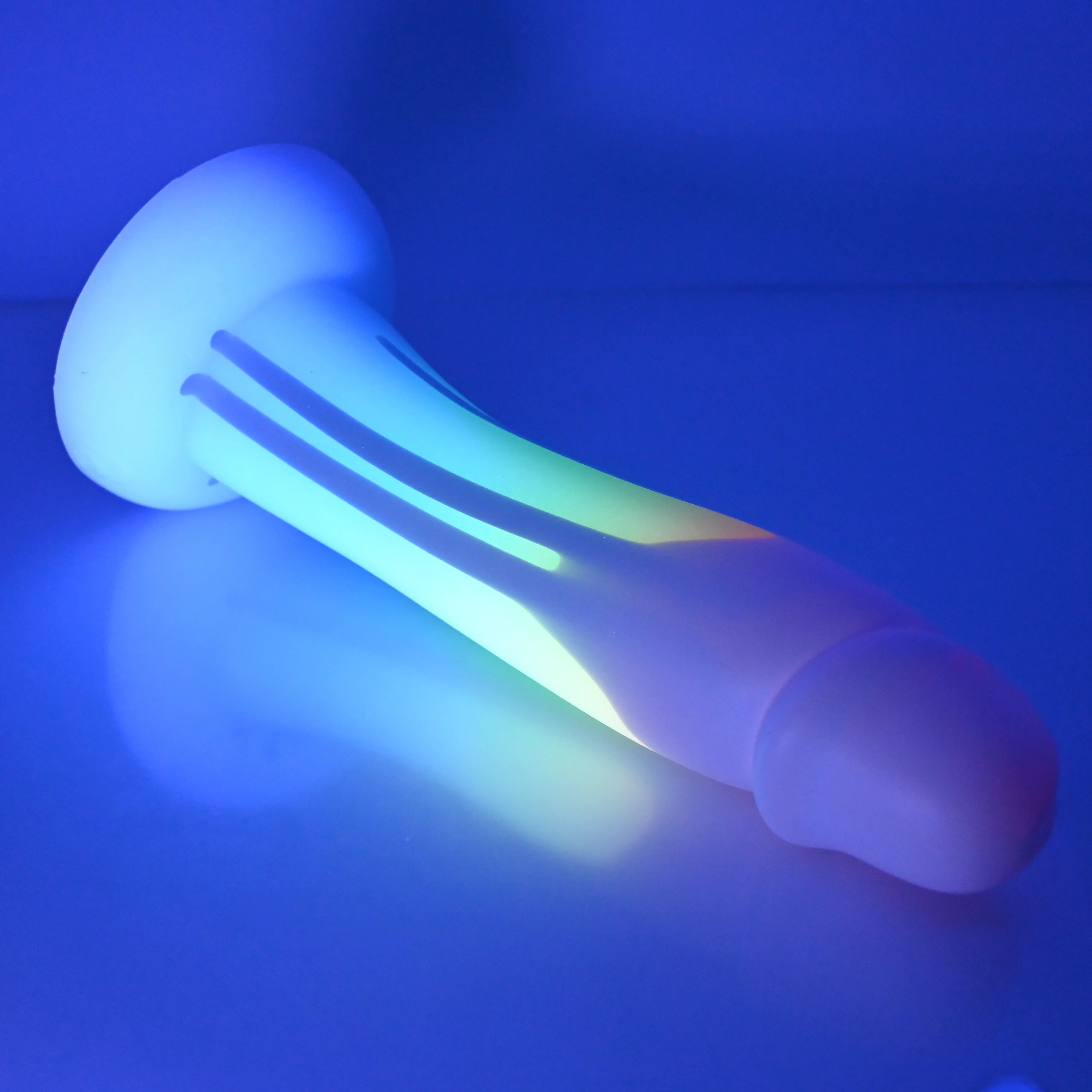 Z4SEK77 Caelus Large 0030 UV GITD - Image 3