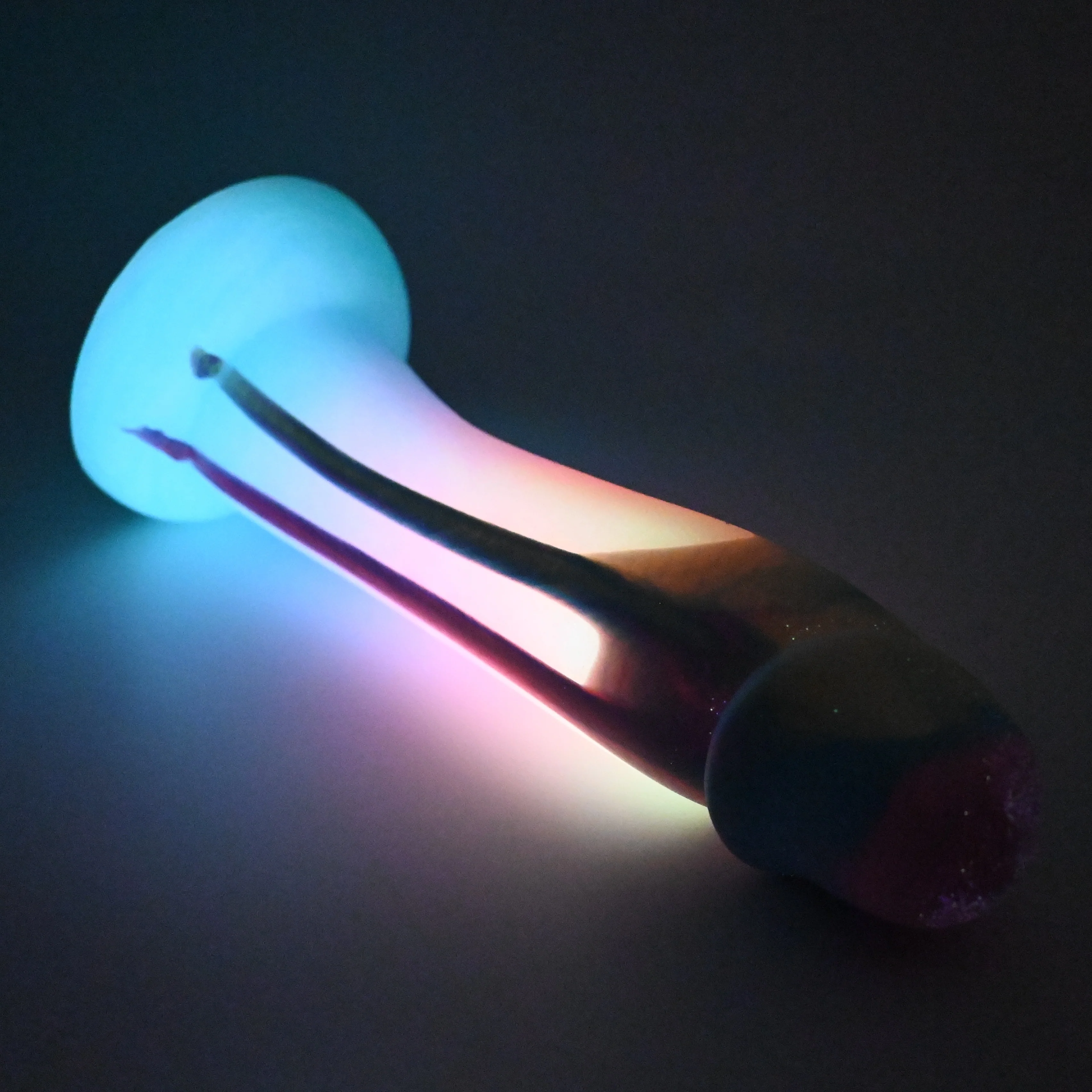 Z4XGC42 Caelus Large 0020 UV GITD - Image 4