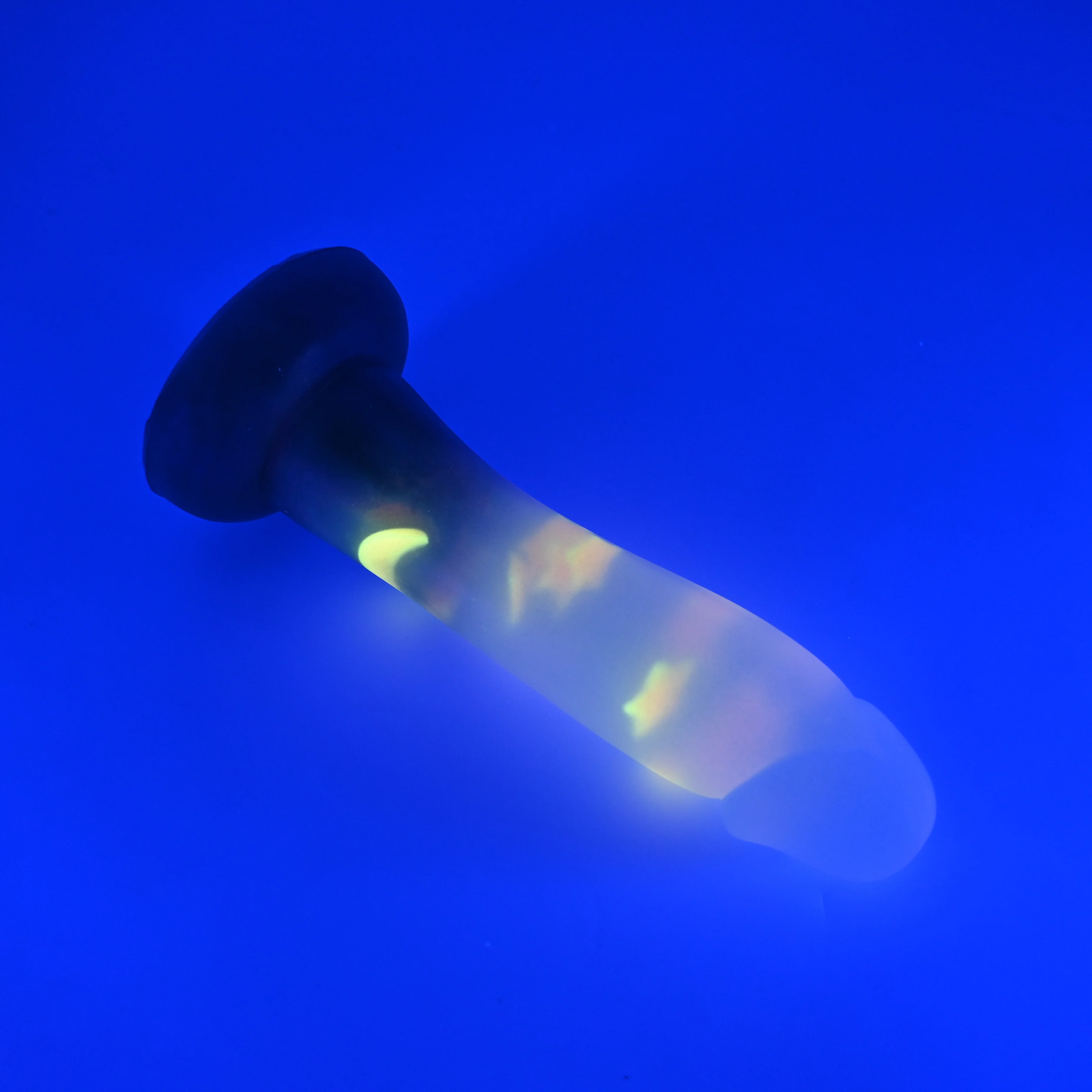 Z3THR49u Caelus Medium NC 0031 UV GITD CS GHU - Image 3