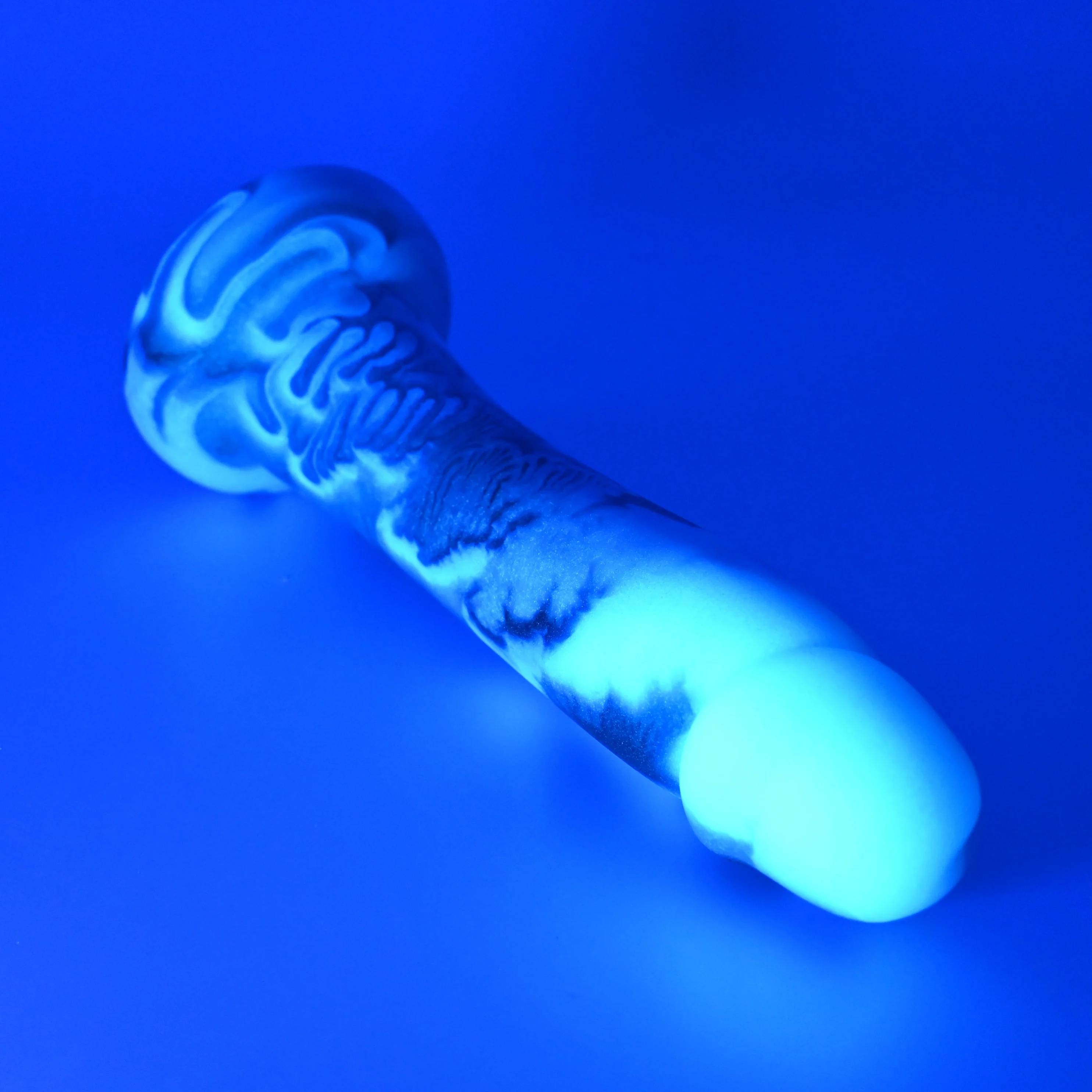 Z2MGW07 Caelus Small 0050 UV GITD - Image 3