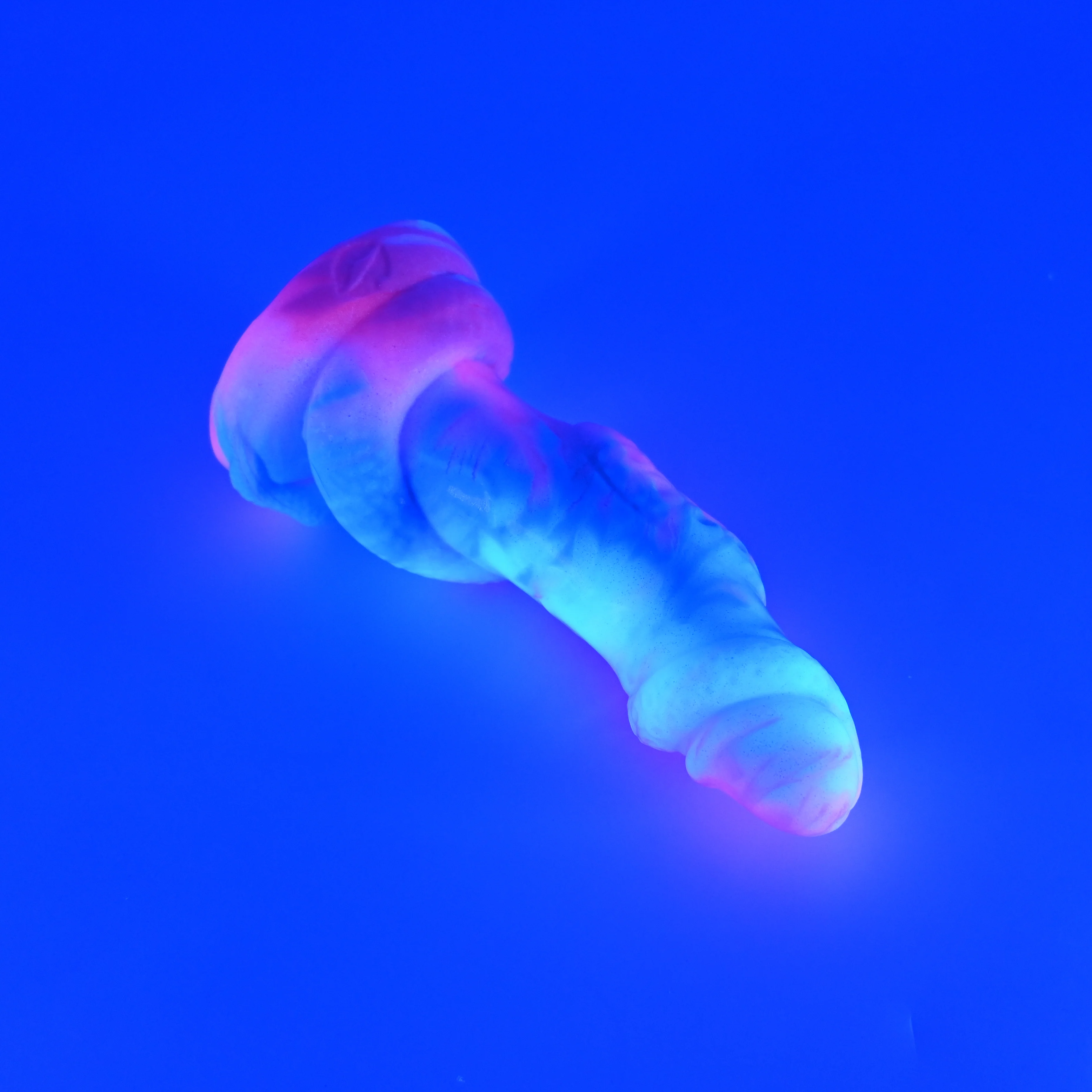 32SHP00 Celia Small 0030 UV GITD - Image 3