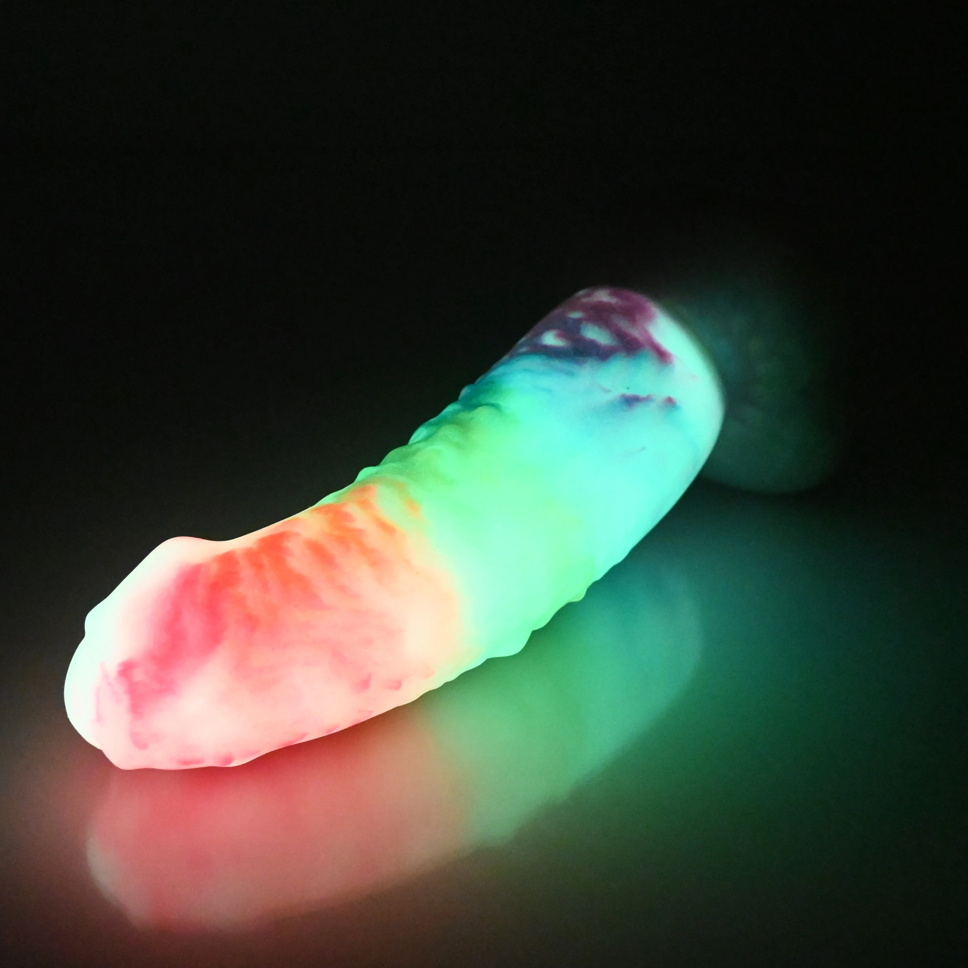 T2MBJ40 Titan Small Medium UV GITD - Image 4