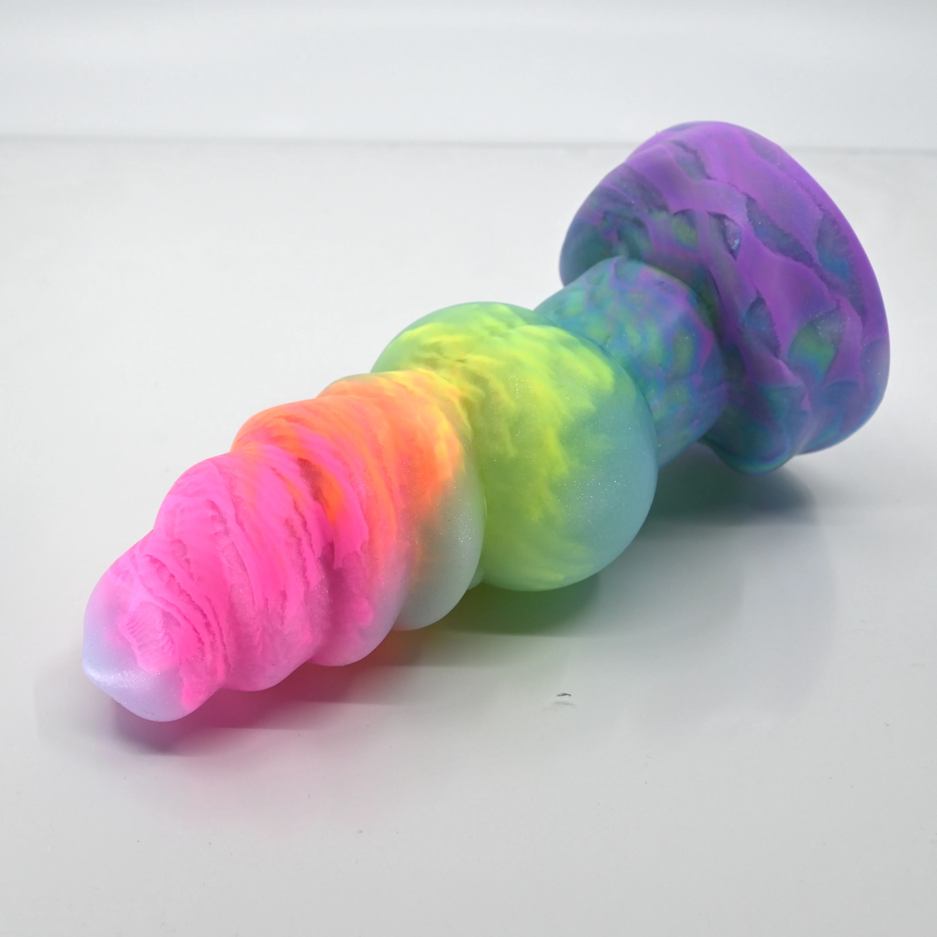 P3MBK26 Pluto Medium 0050 UV GITD