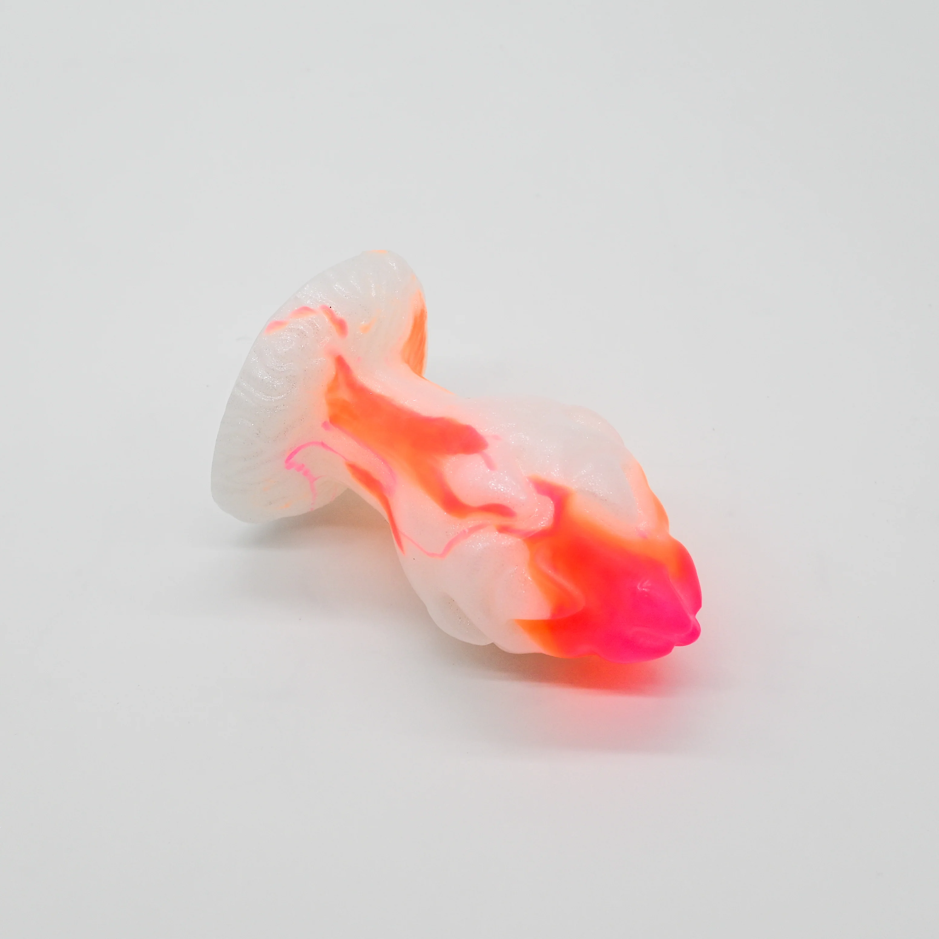 F3MHE15 Dragonfruit Plug Medium 0050 UV GITD