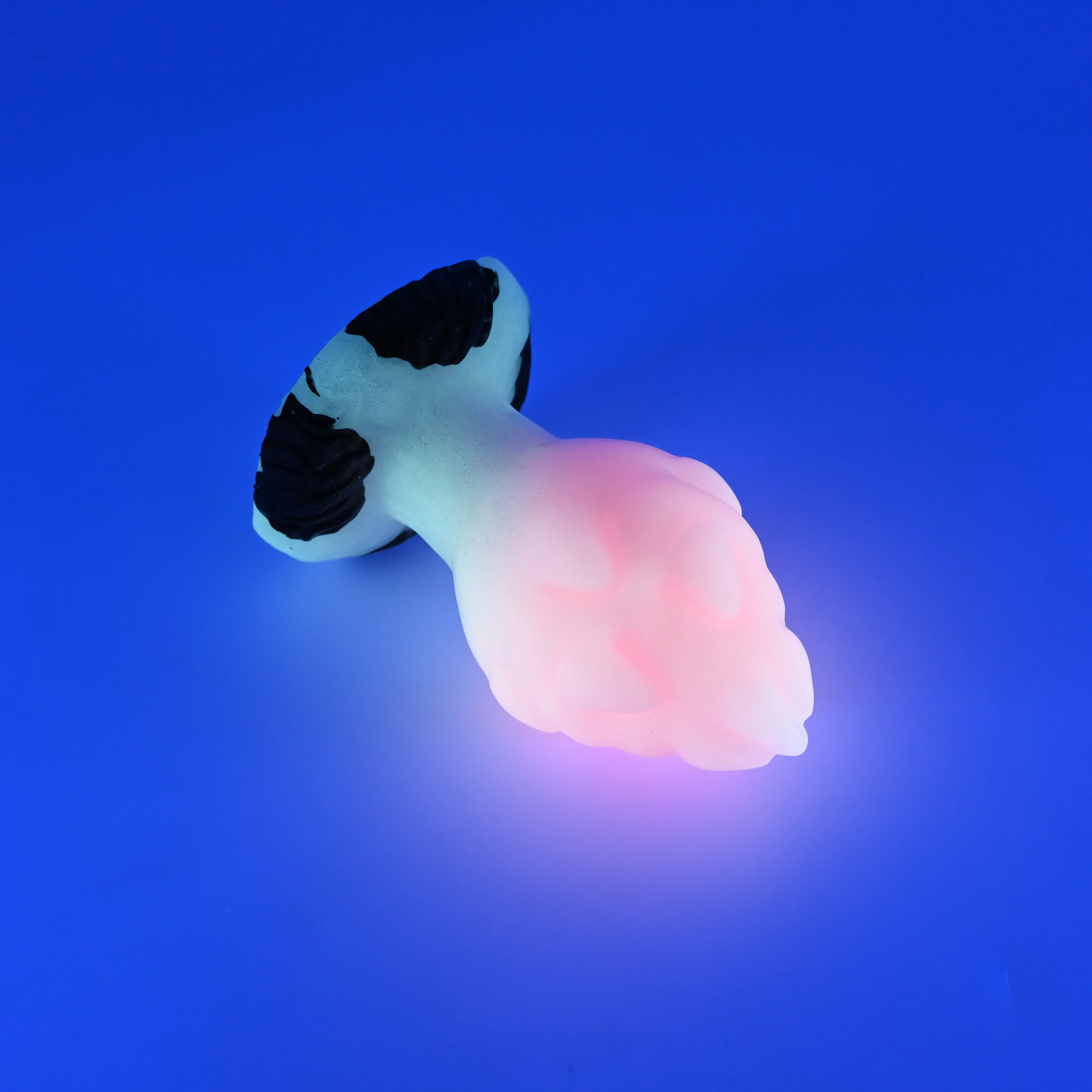 F3SJR66 Dragonfruit Plug Medium 0030 UV GITD - Image 3