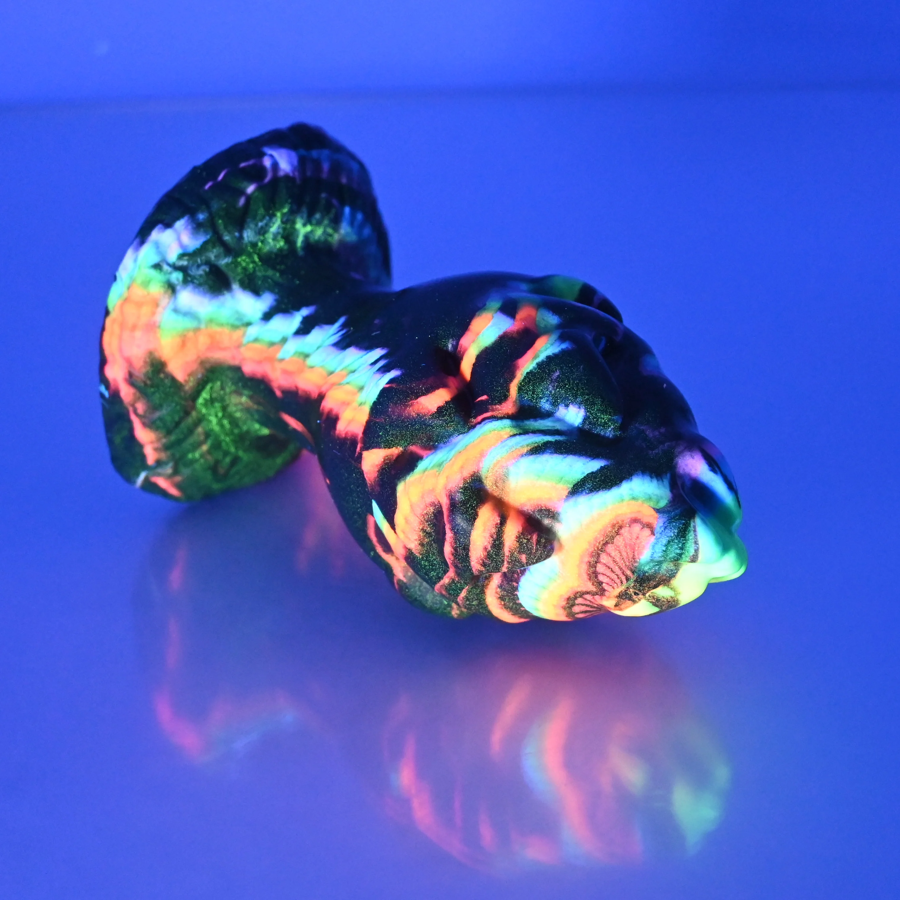 F3SCB78 Dragonfruit Plug Medium 0030 UV GITD - Image 3