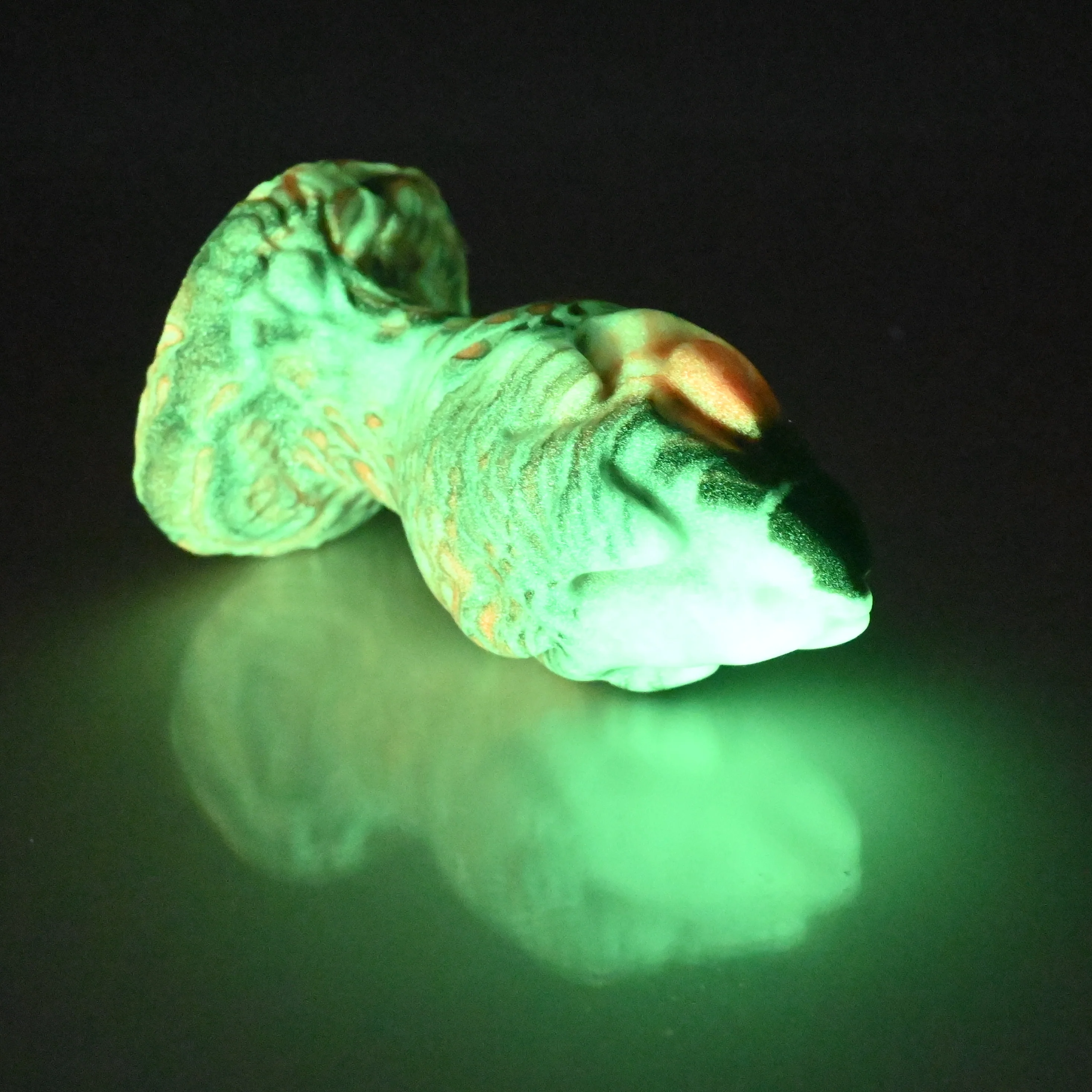 F3SCD27 Dragonfruit Plug Medium 0030 UV GITD - Image 4