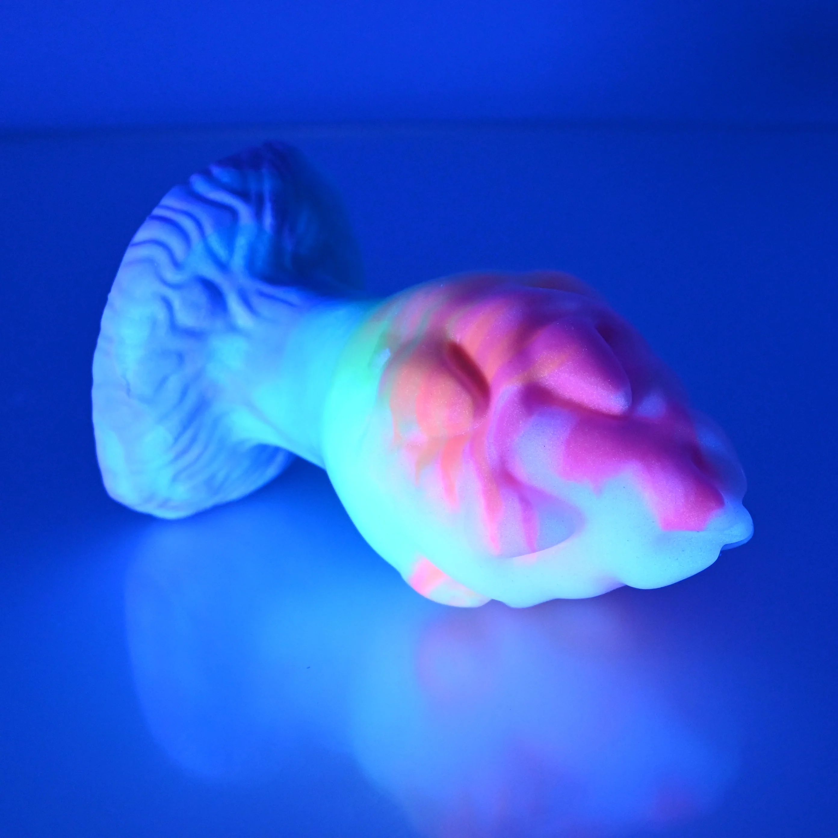 F3SCK33 Dragonfruit Plug Medium 0030 UV GITD - Image 3