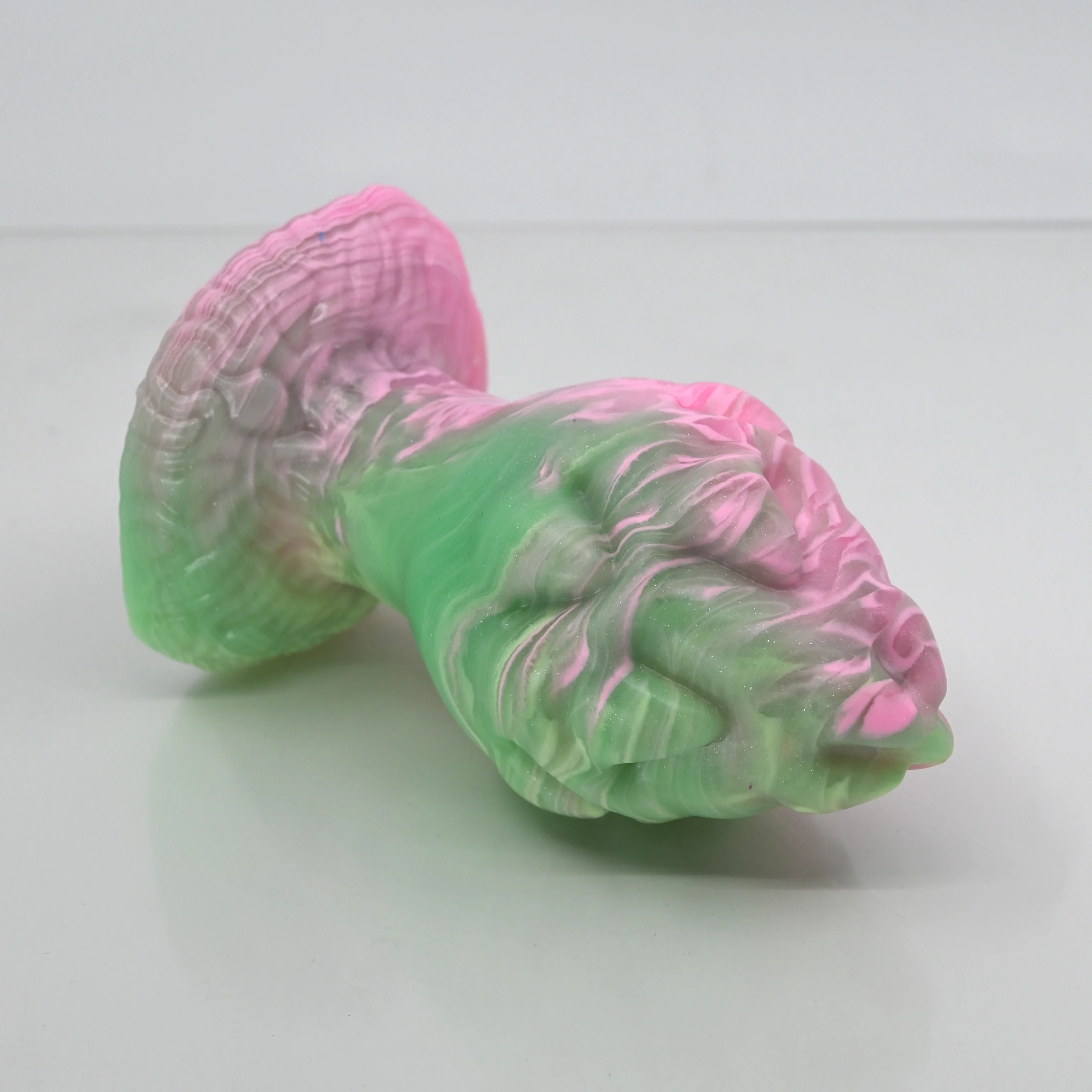 F3SDF54 Dragonfruit Plug Medium 0030 UV GITD