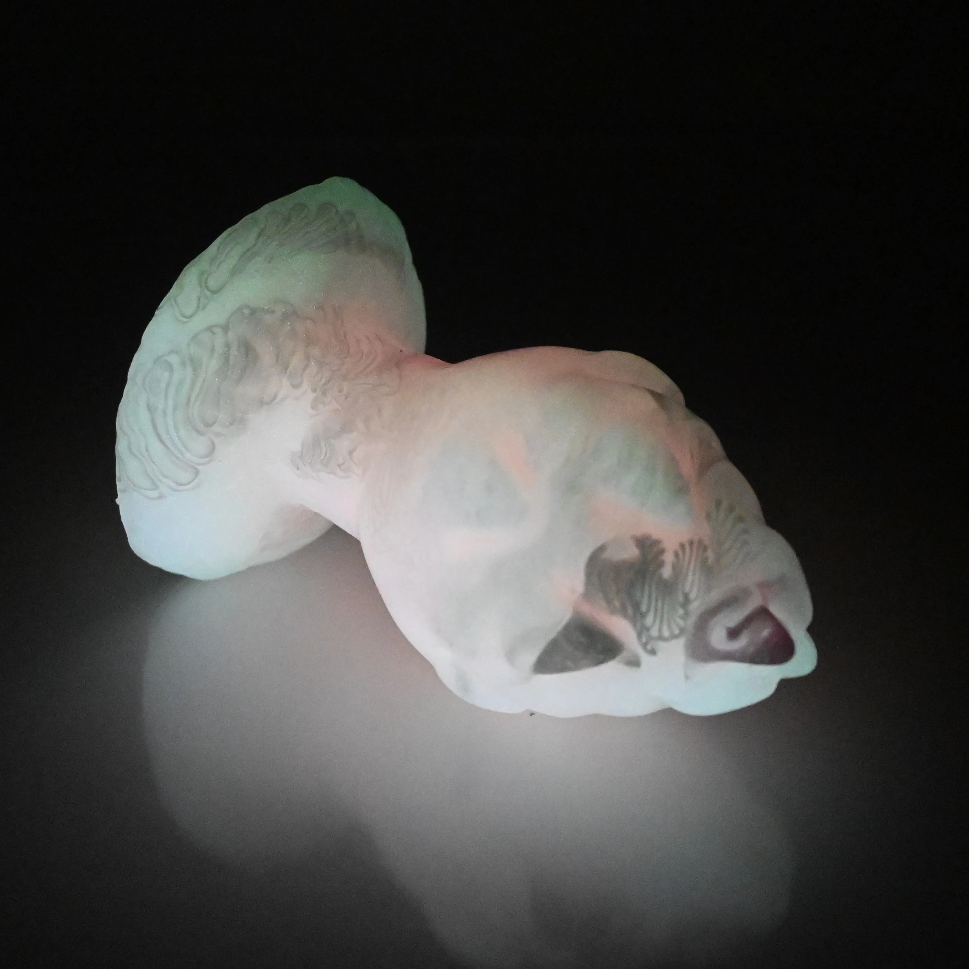 F3SDK97 Dragonfruit Plug Medium 0030 UV GITD - Image 4