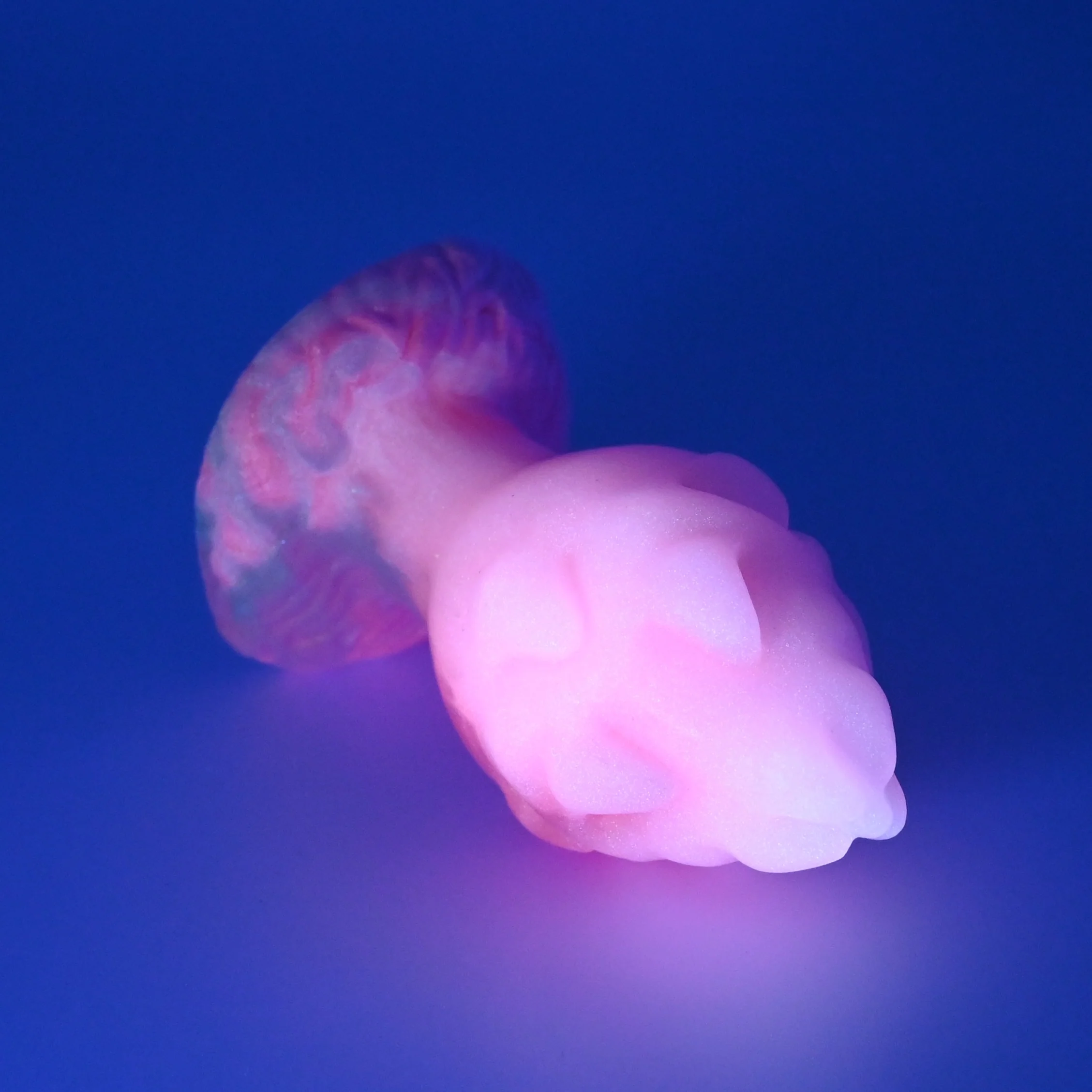 F1SGB15 Dragonfruit Plug Mini 0030 UV GITD - Image 3