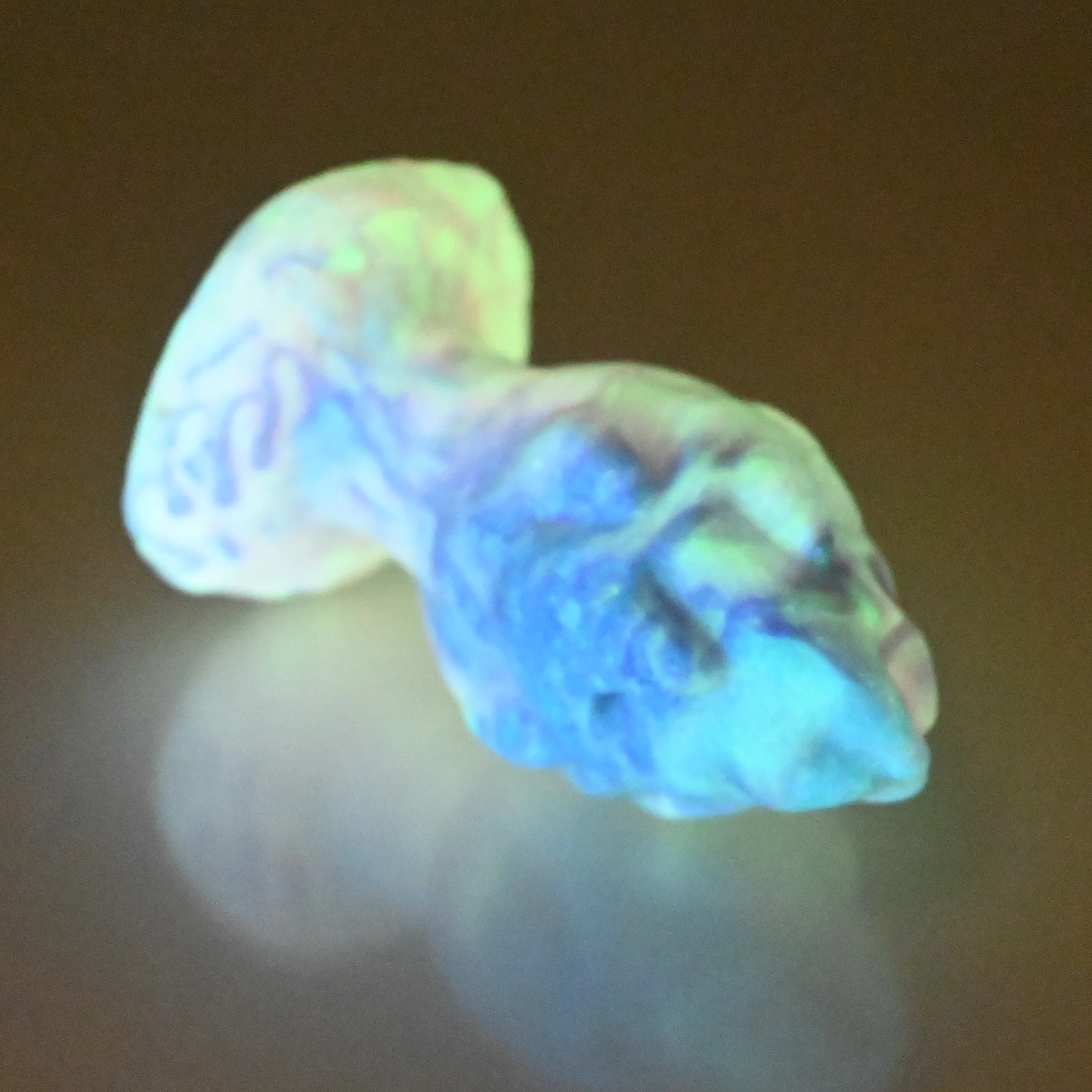 F1MBP52 Dragonfruit Plug Mini 0050 UV GITD - Image 3