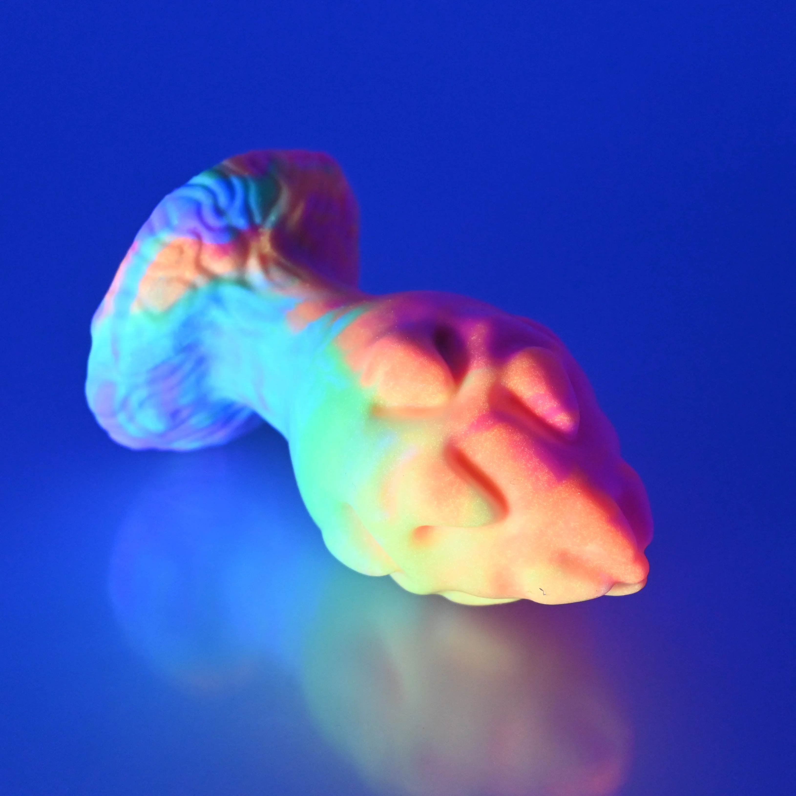 F1SBP50 Dragonfruit Plug Mini 0030 UV GITD - Image 2