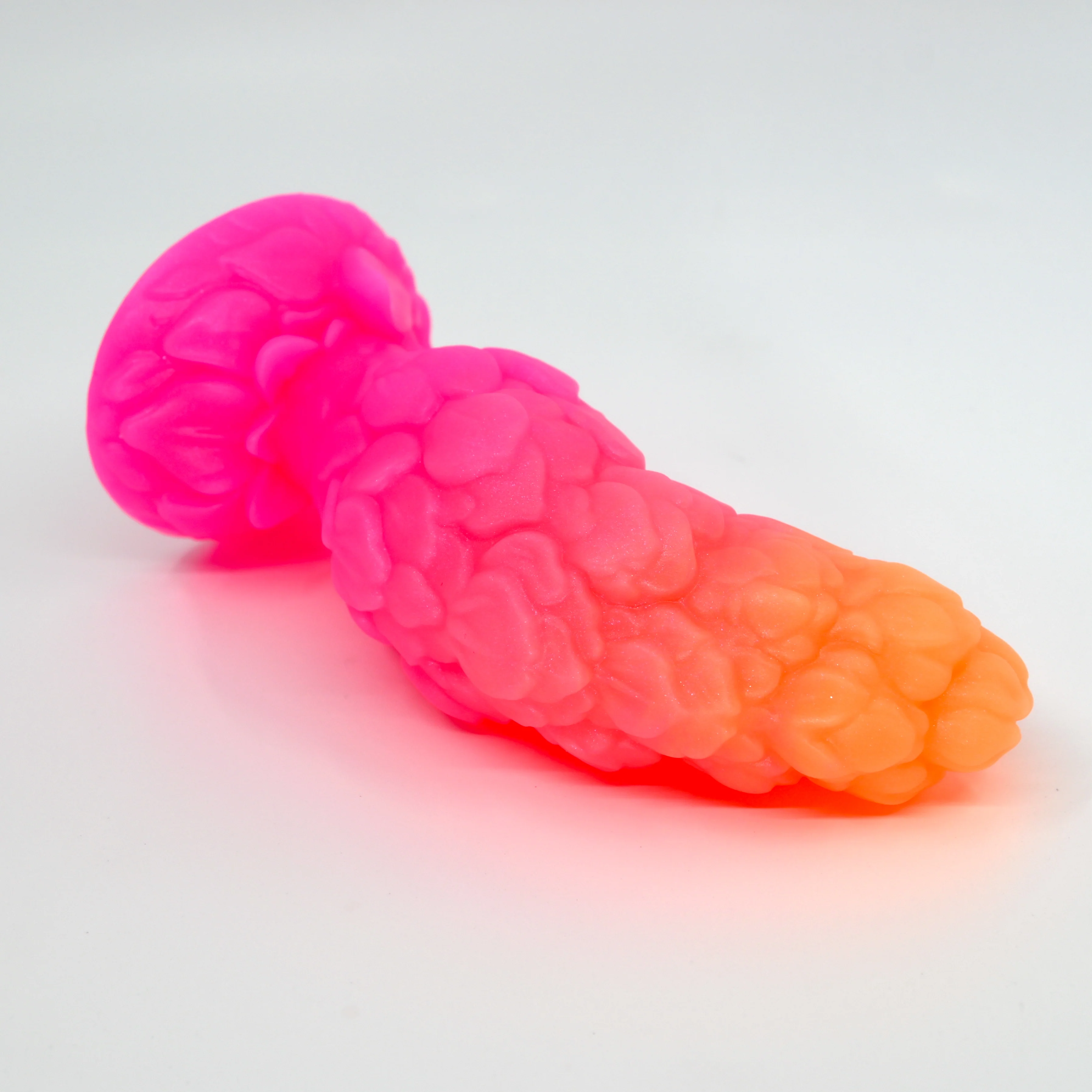 B2MFN79 Flora Small 0050 UV GITD