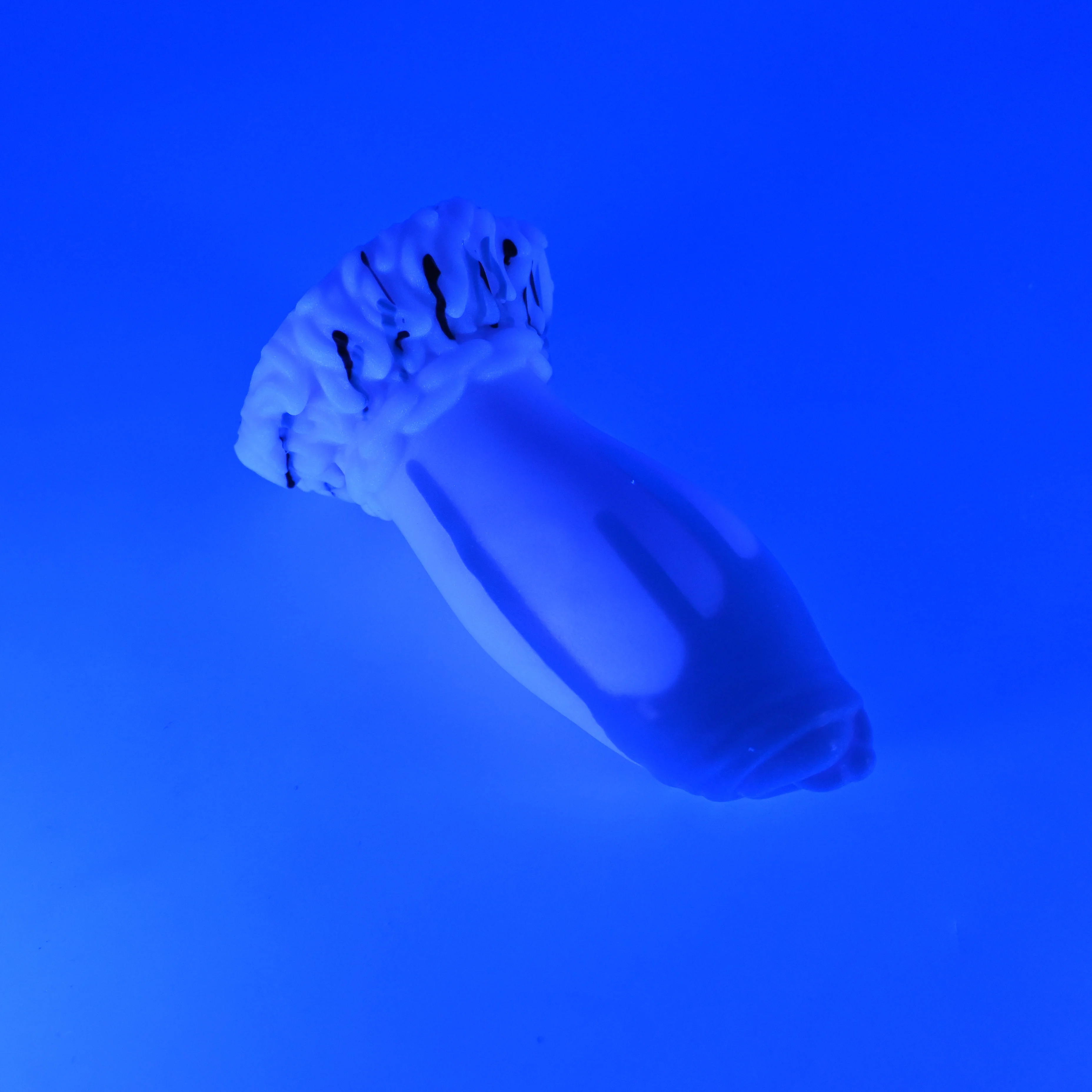 82SJK86 Hue Small 0030 UV GITD - Image 3