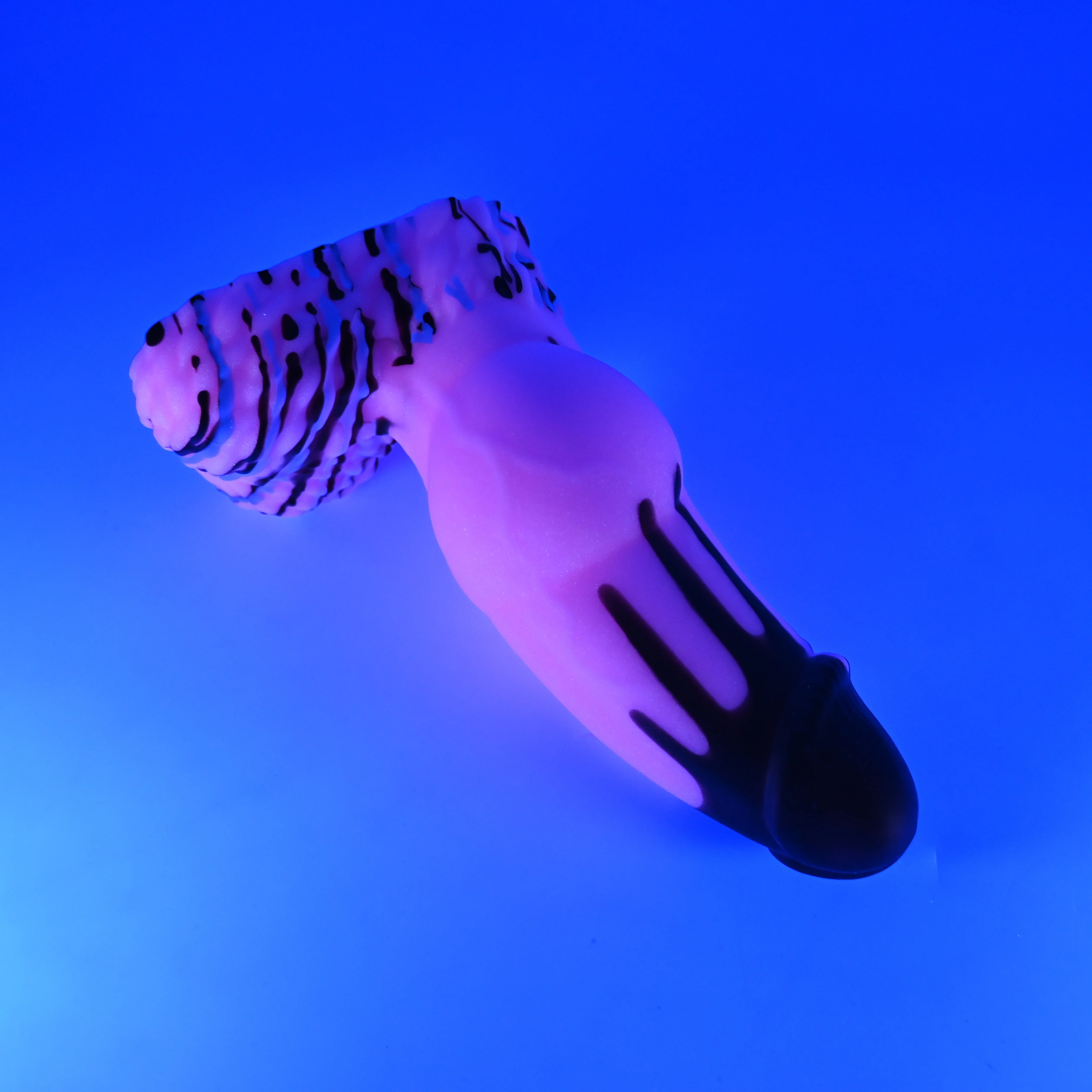 53SJD58 Jacob Medium 0030 UV GITD - Image 3