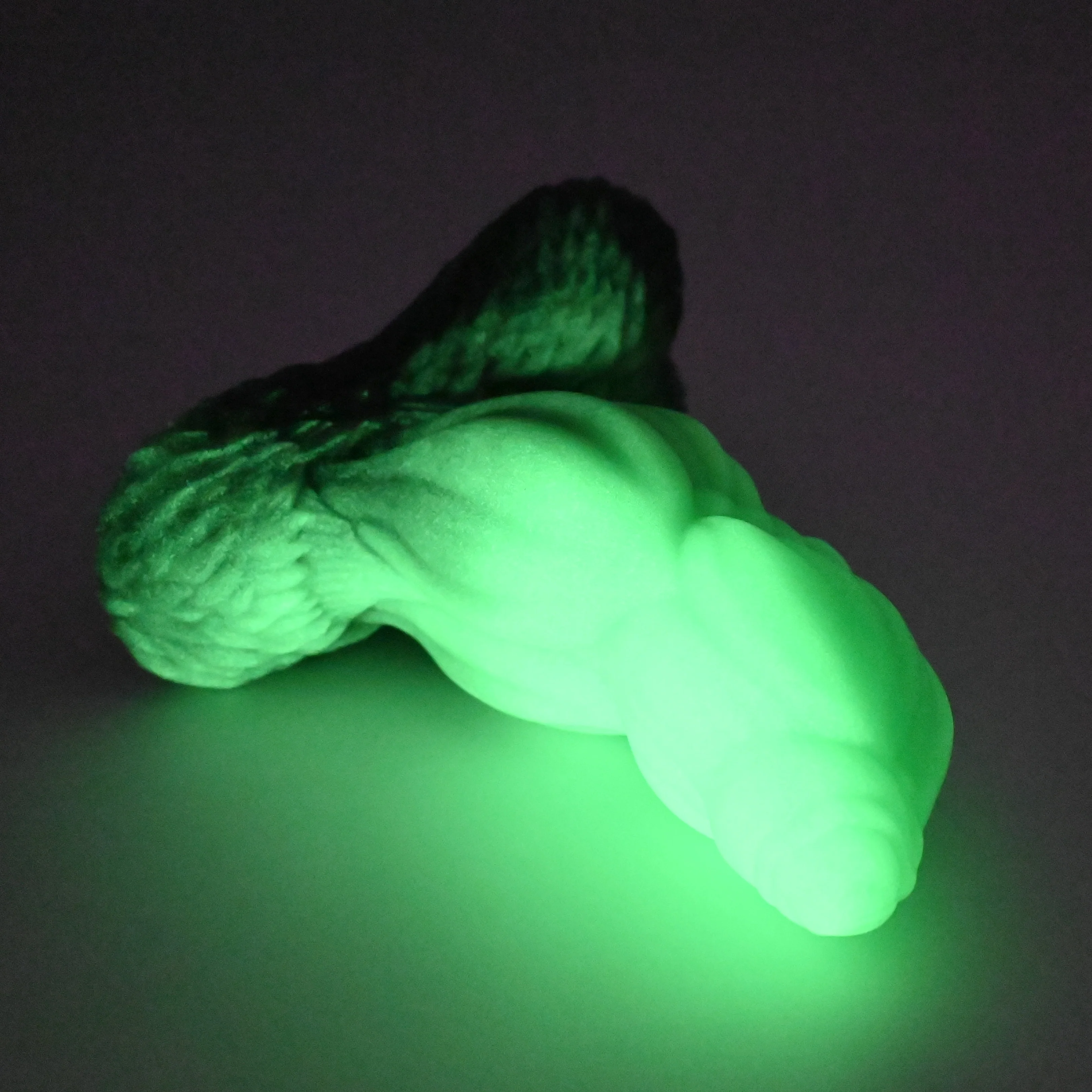 Y3SFZ05 Kong Medium 0020 UV GITD - Image 4