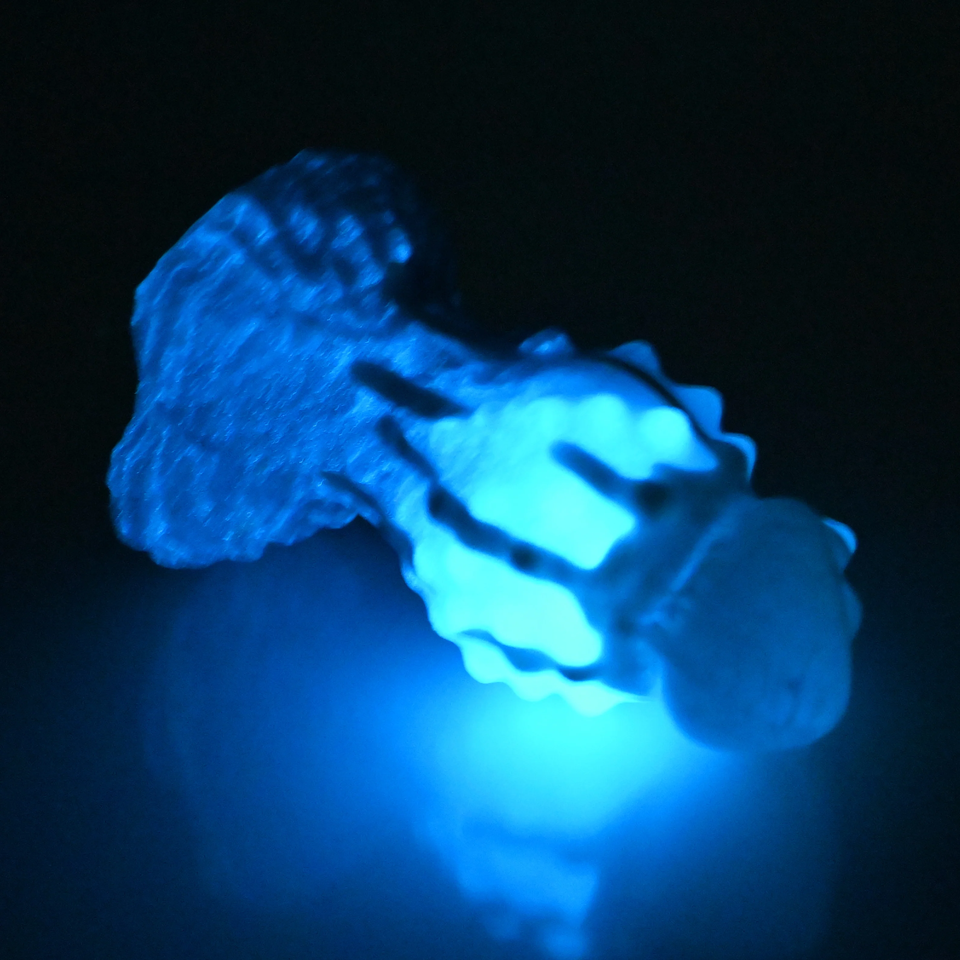 M2MDV32 Mars Small 0050 UV GITD - Image 4