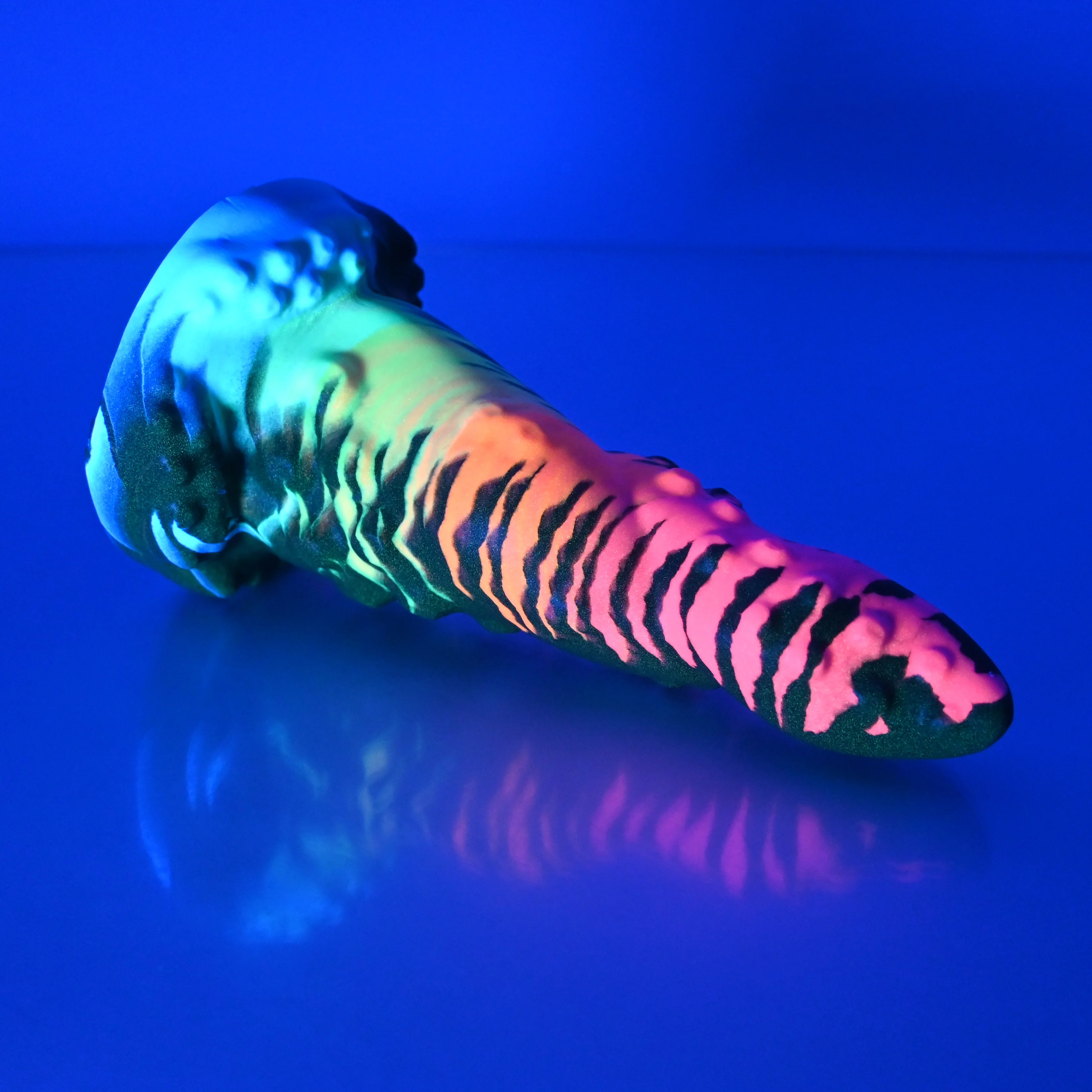 N2SCQ02 Nereid Small 0030 UV GITD - Image 3