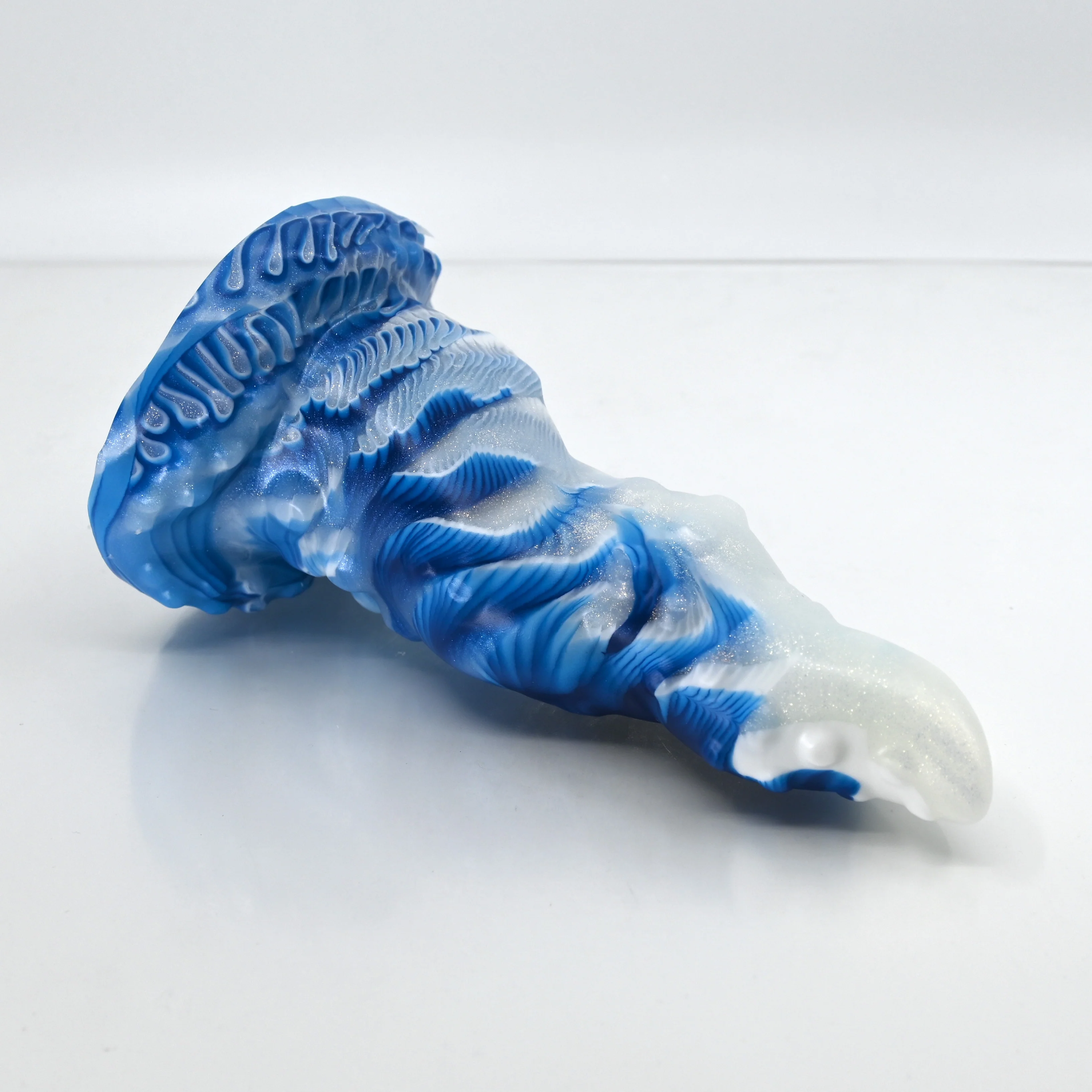 N2XCV42 Nereid Small 0020 UV GITD