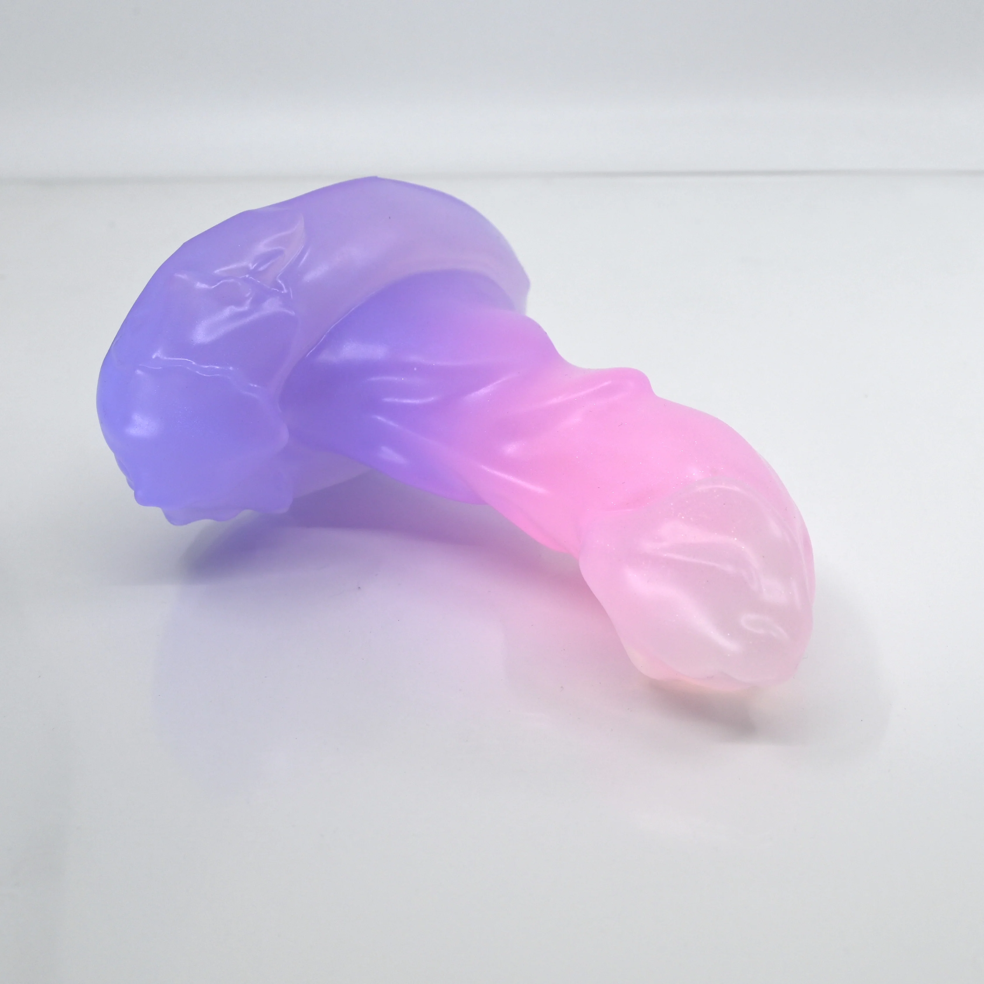 R2TCM36 Oberon Small NC 0031 UV *FLOP*