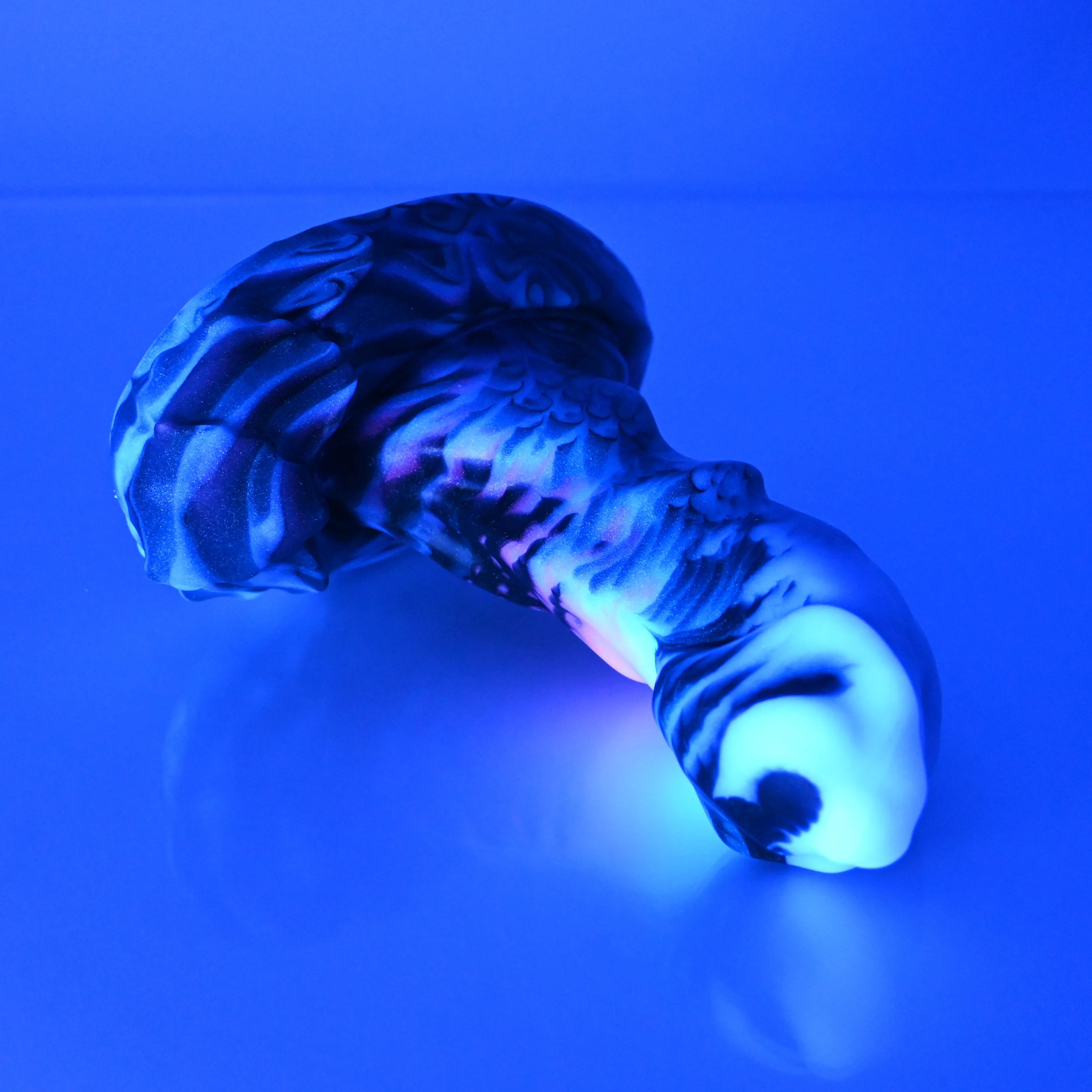 R2MDN30 Oberon Small 0050 UV GITD CS - Image 3