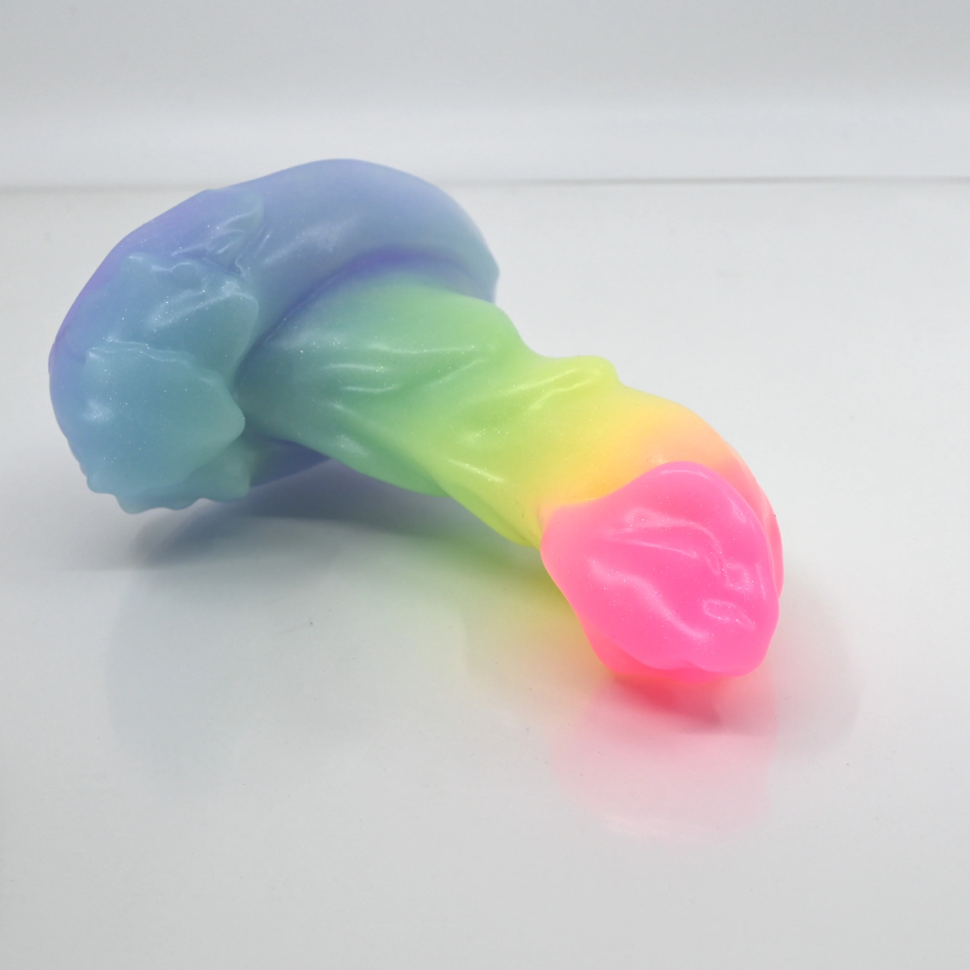 R2MCM40 Oberon Small 0050 UV GITD *FLOP*