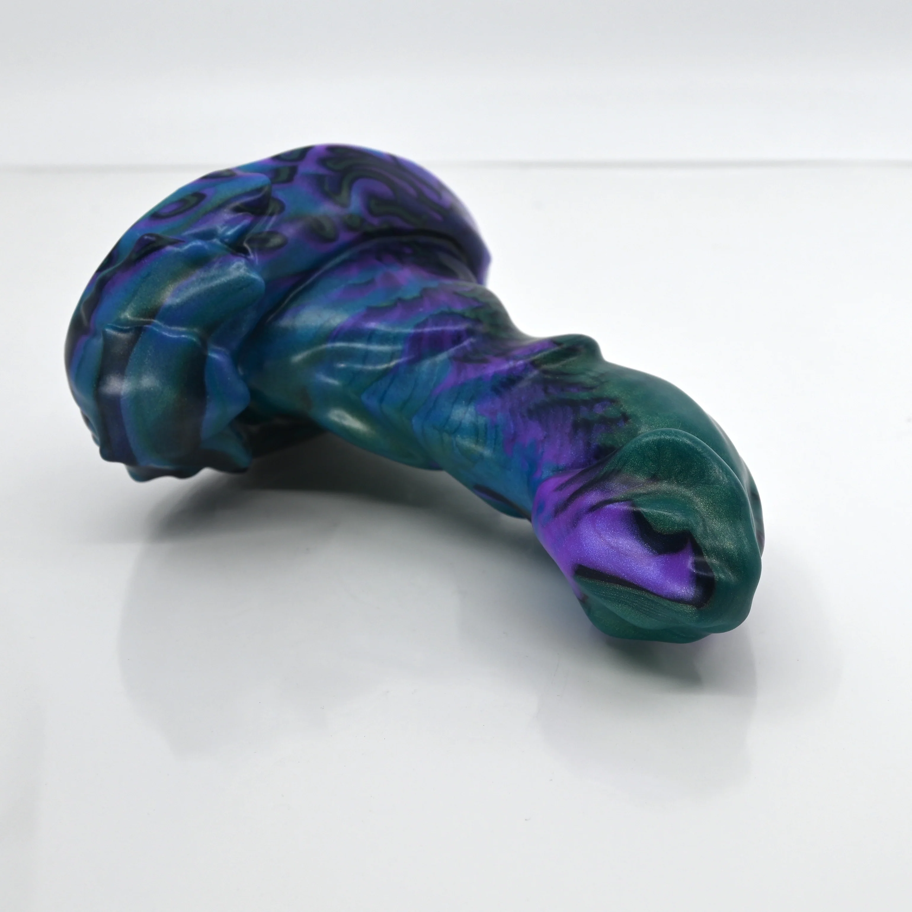R2MCN97 Oberon Small 0050 UV GITD