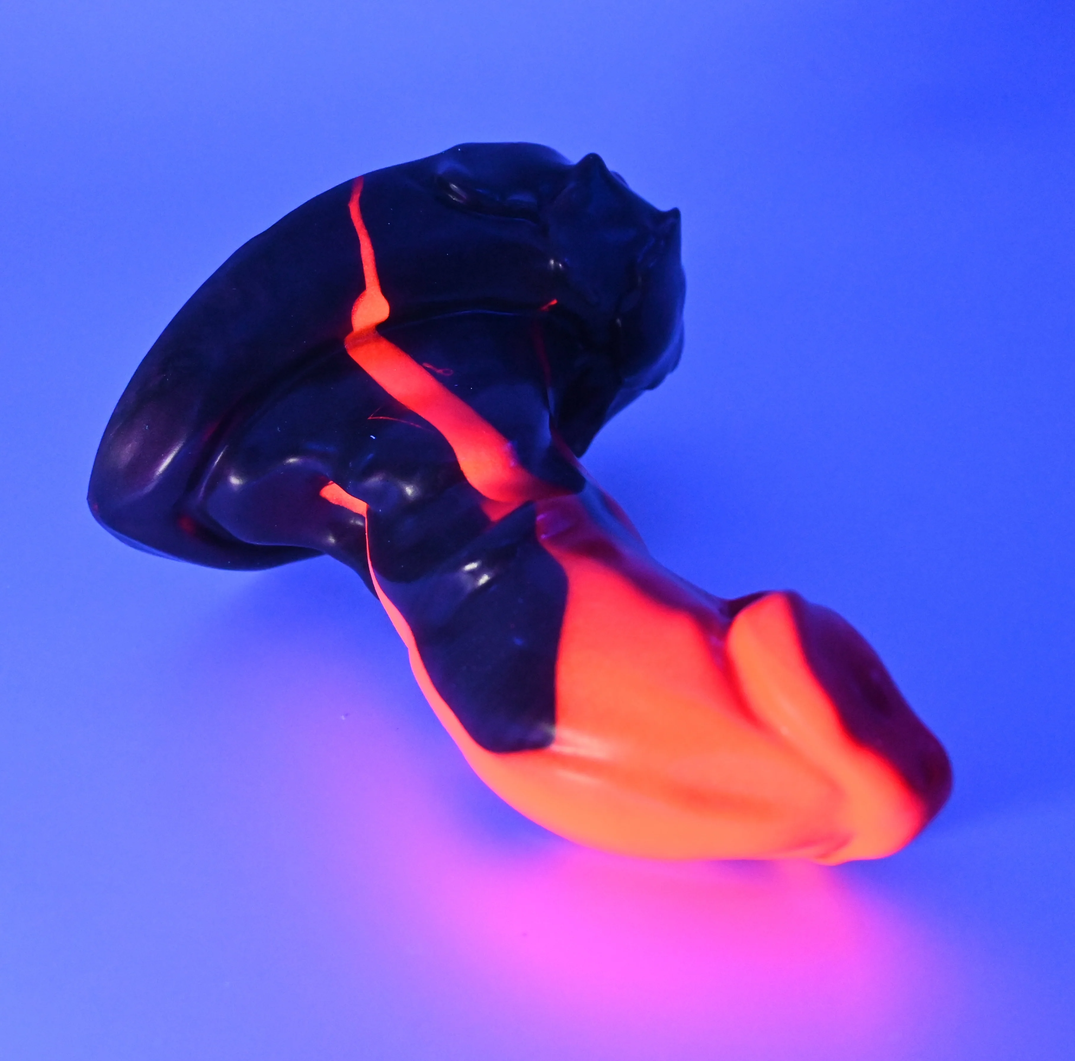 R2MGA34 Oberon Small 0050 UV GITD - Image 3