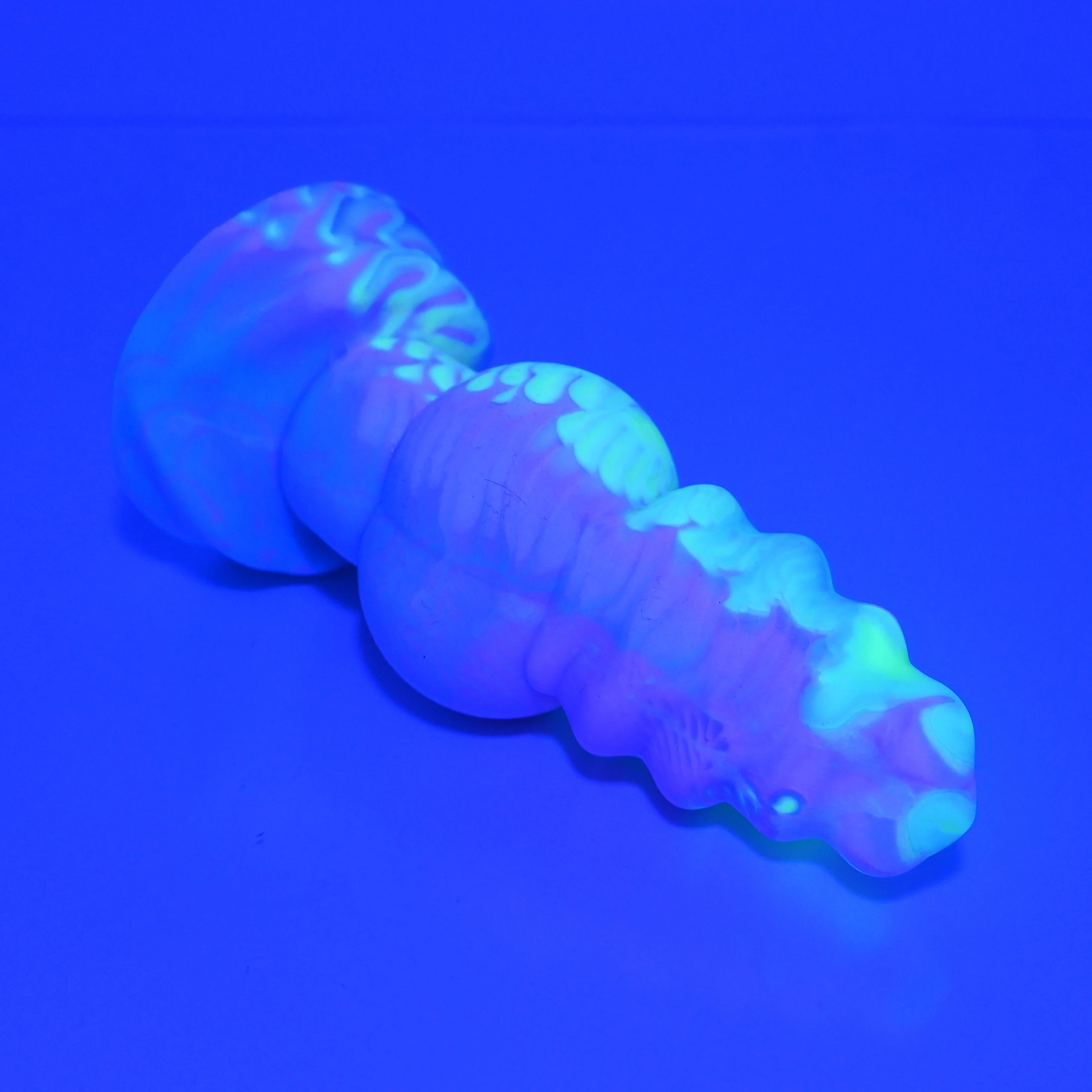 P2MBC23 Pluto Small Medium UV GITD - Image 3