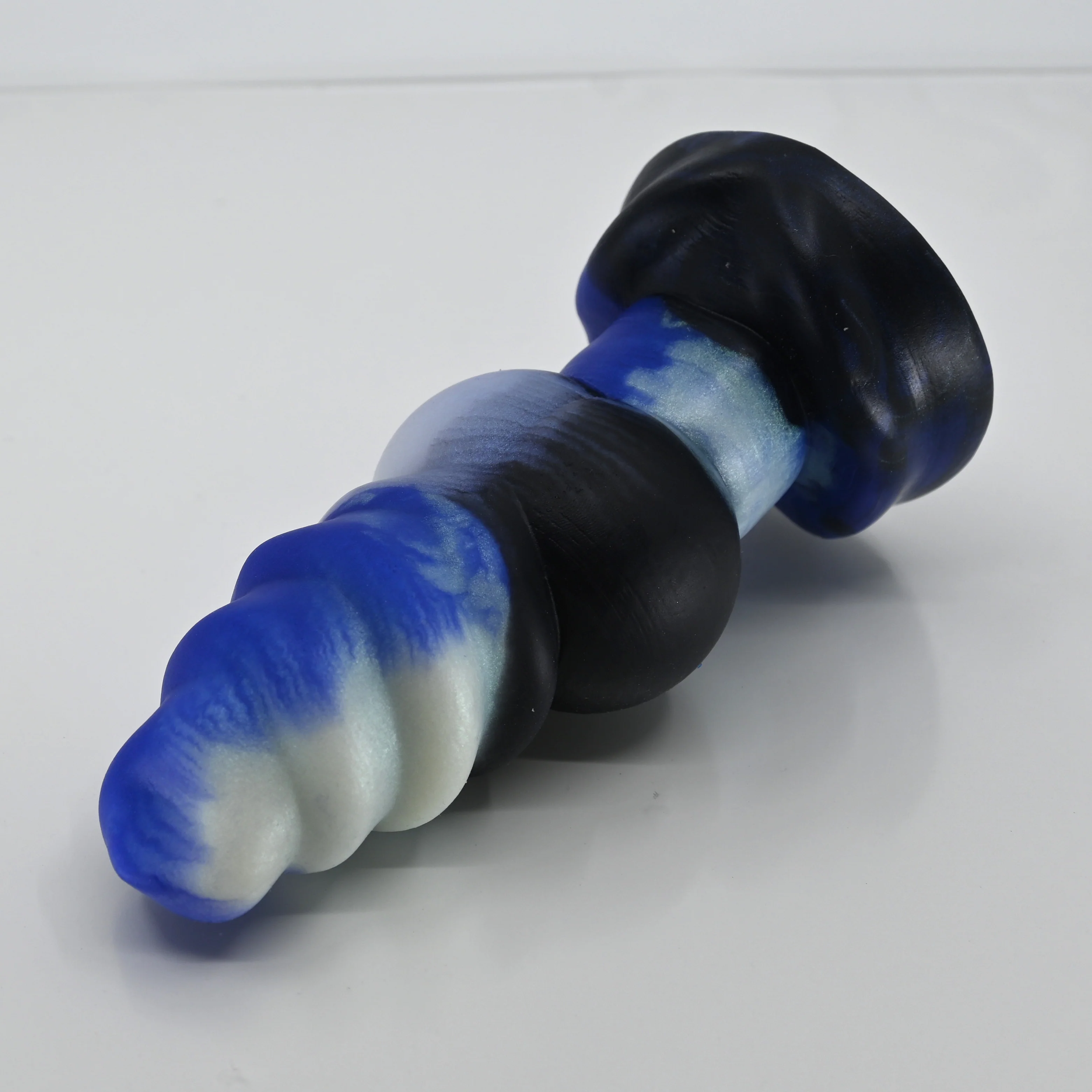 P2MBE82 Pluto Small Medium UV GITD